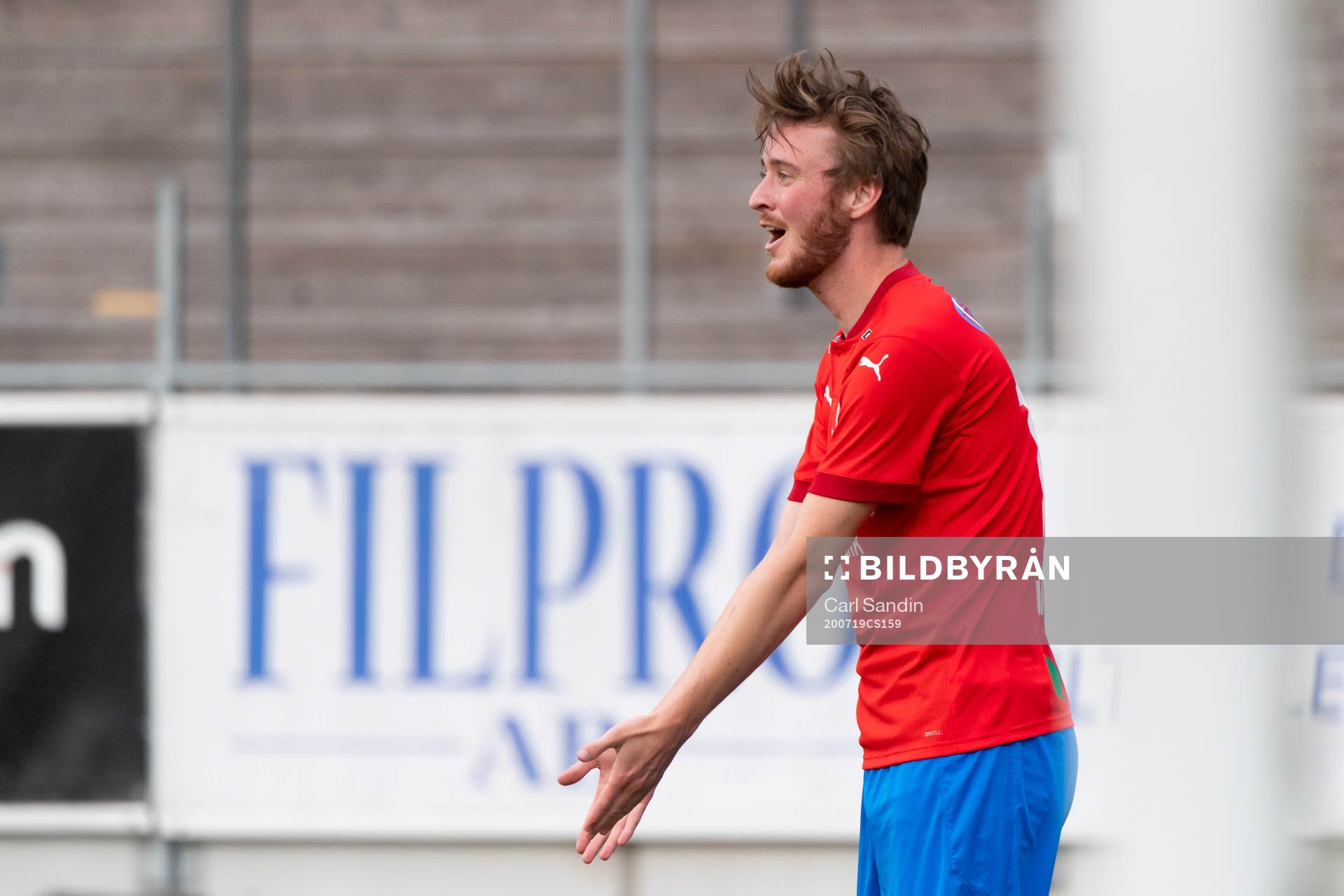 Helsingborgs Rasmus Jönsson reagerar