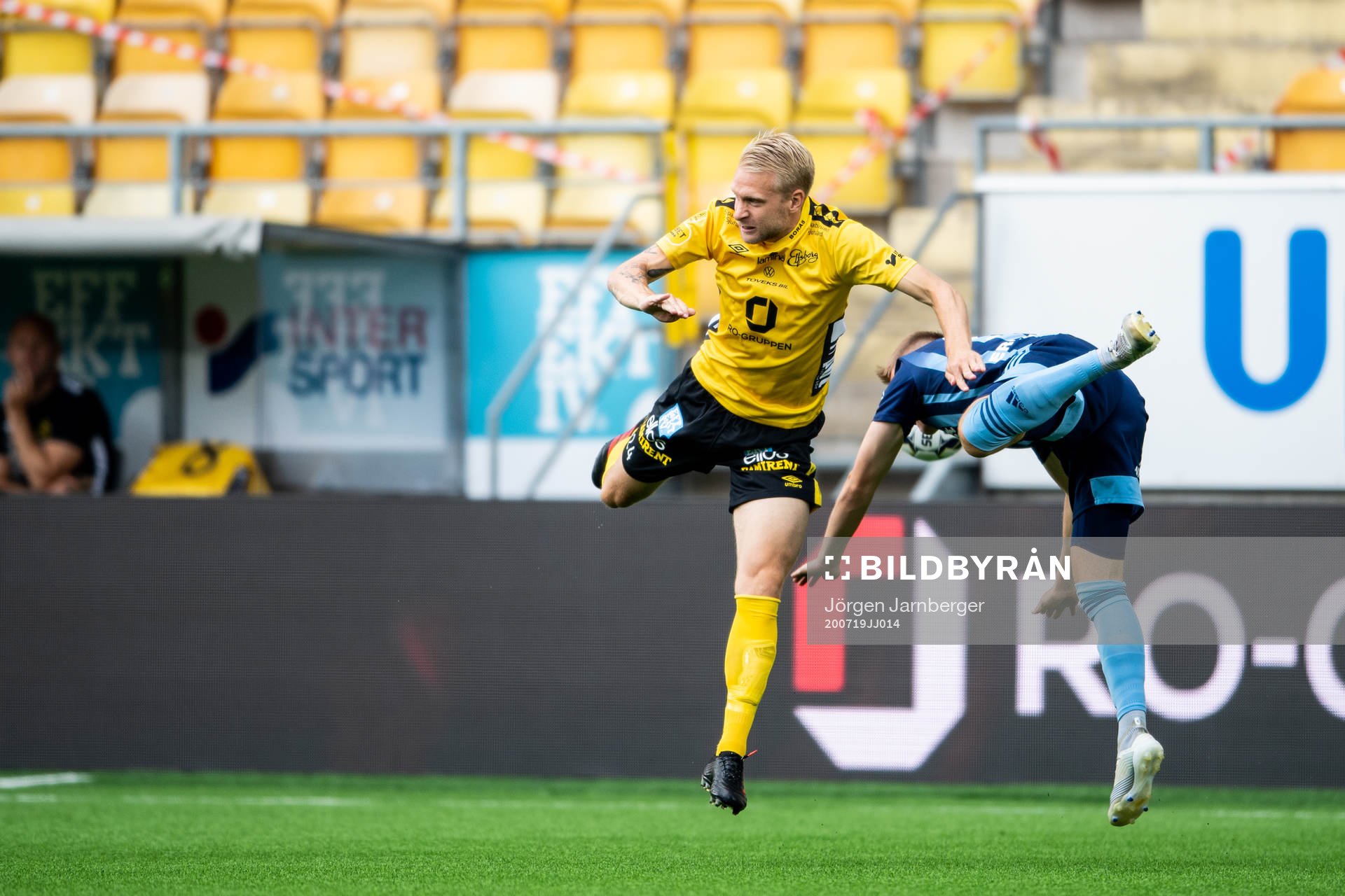 Elfsborgs Johan Larsson och Djurgårdens Elliot Käck