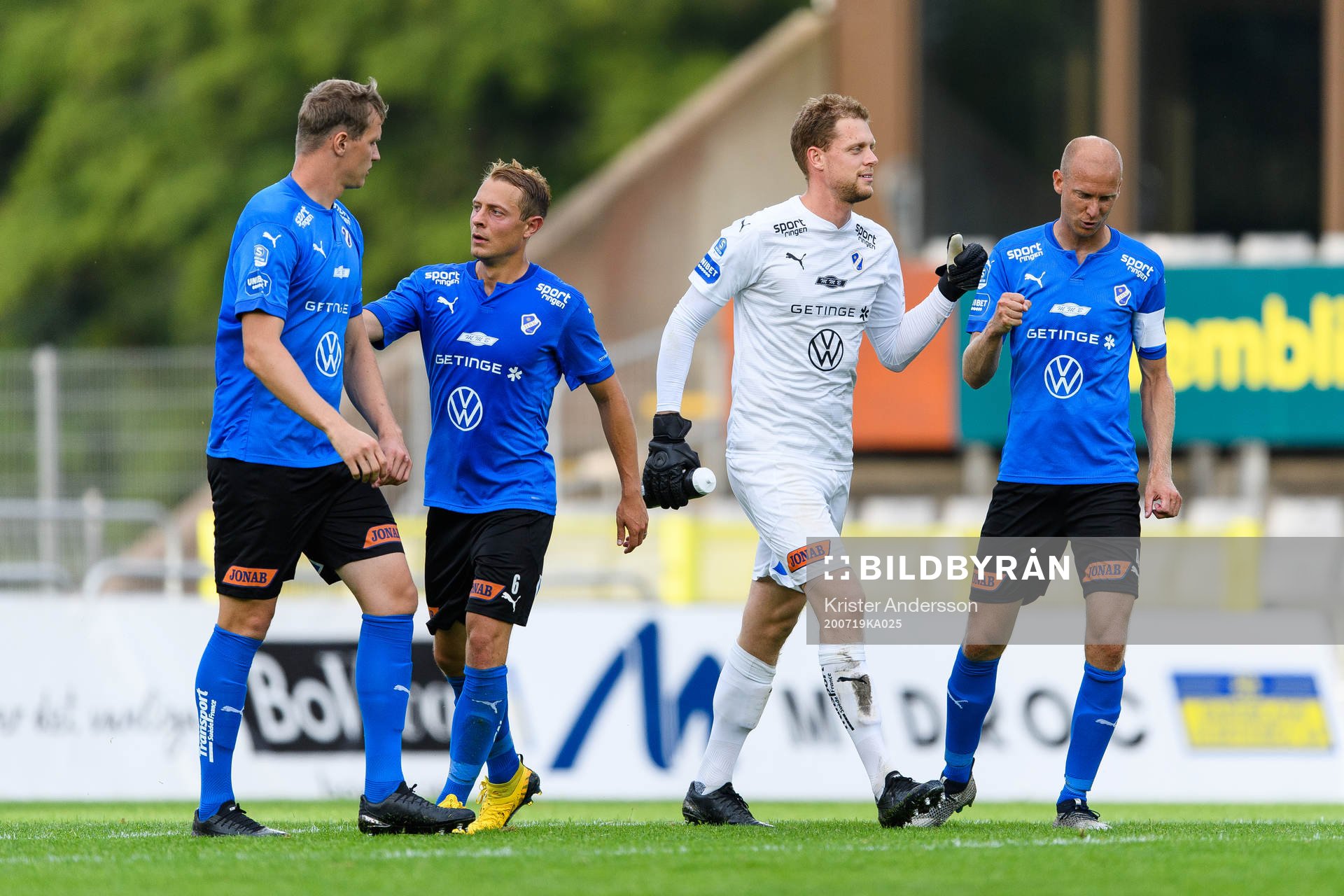 Halmstads spelare jublar