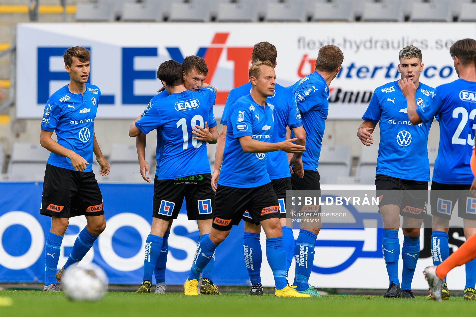 Halmstads spelare jublar