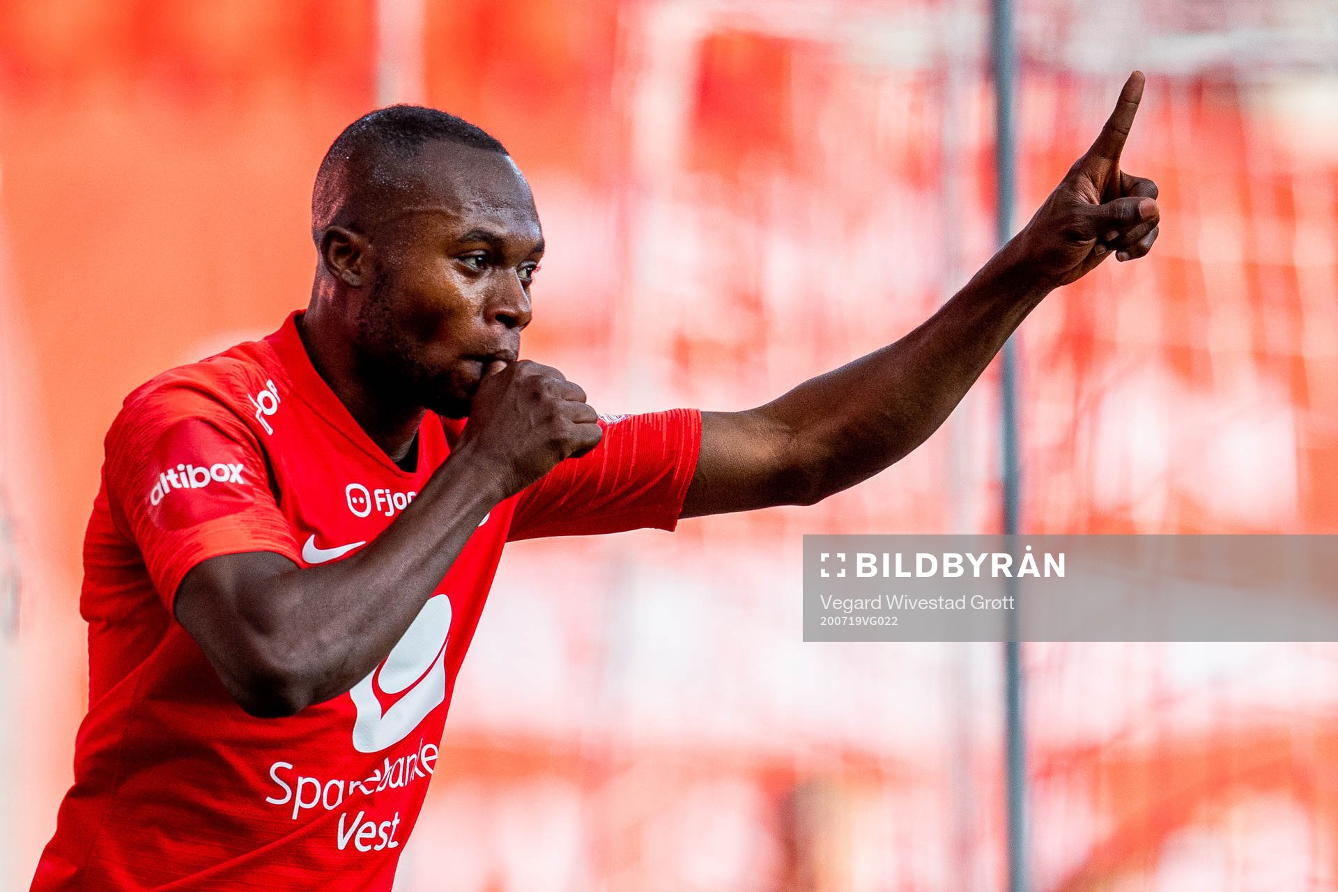 Gilbert Koomson of Brann celebrates