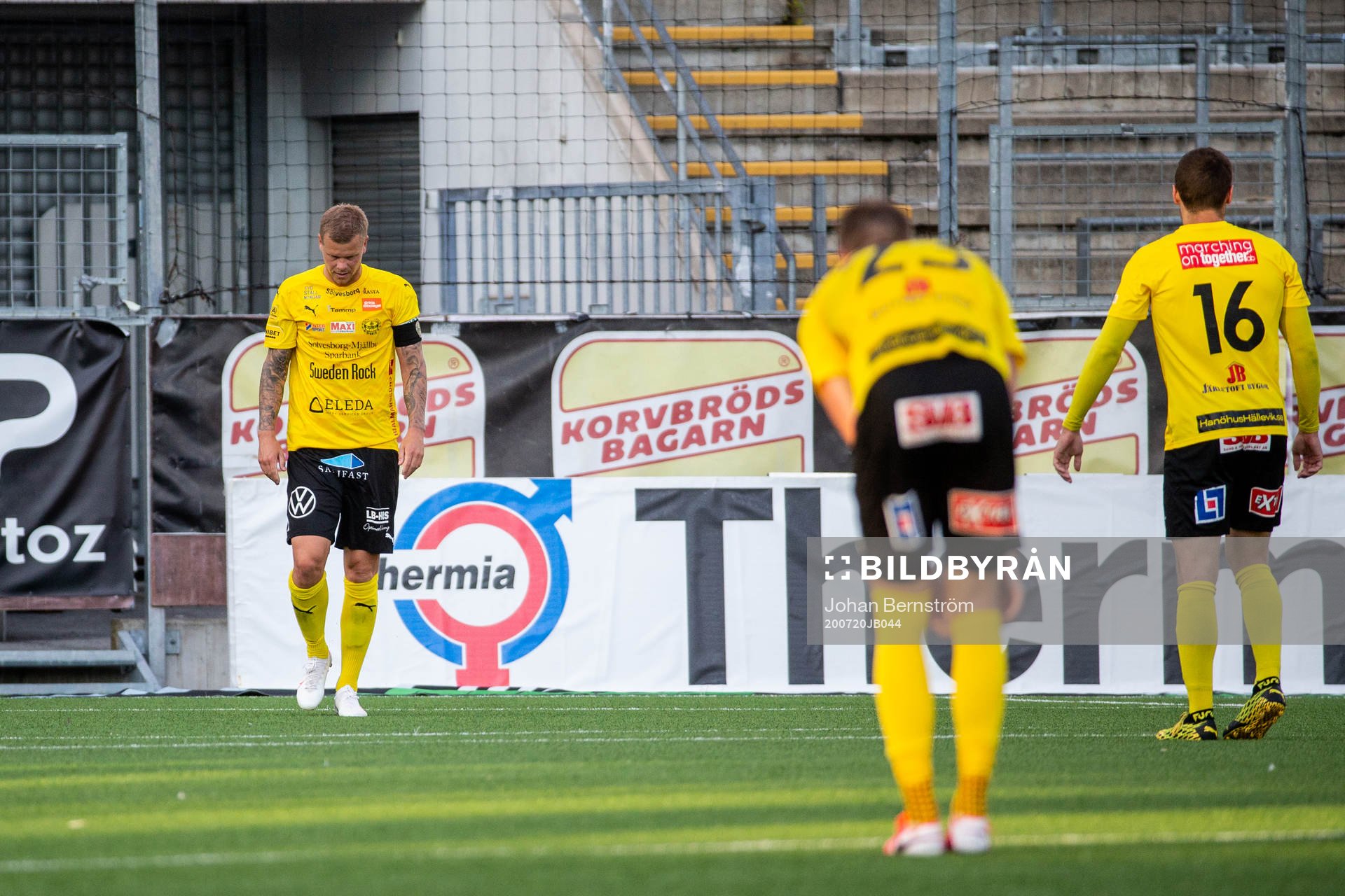 Mjällbys David Löfquist deppar