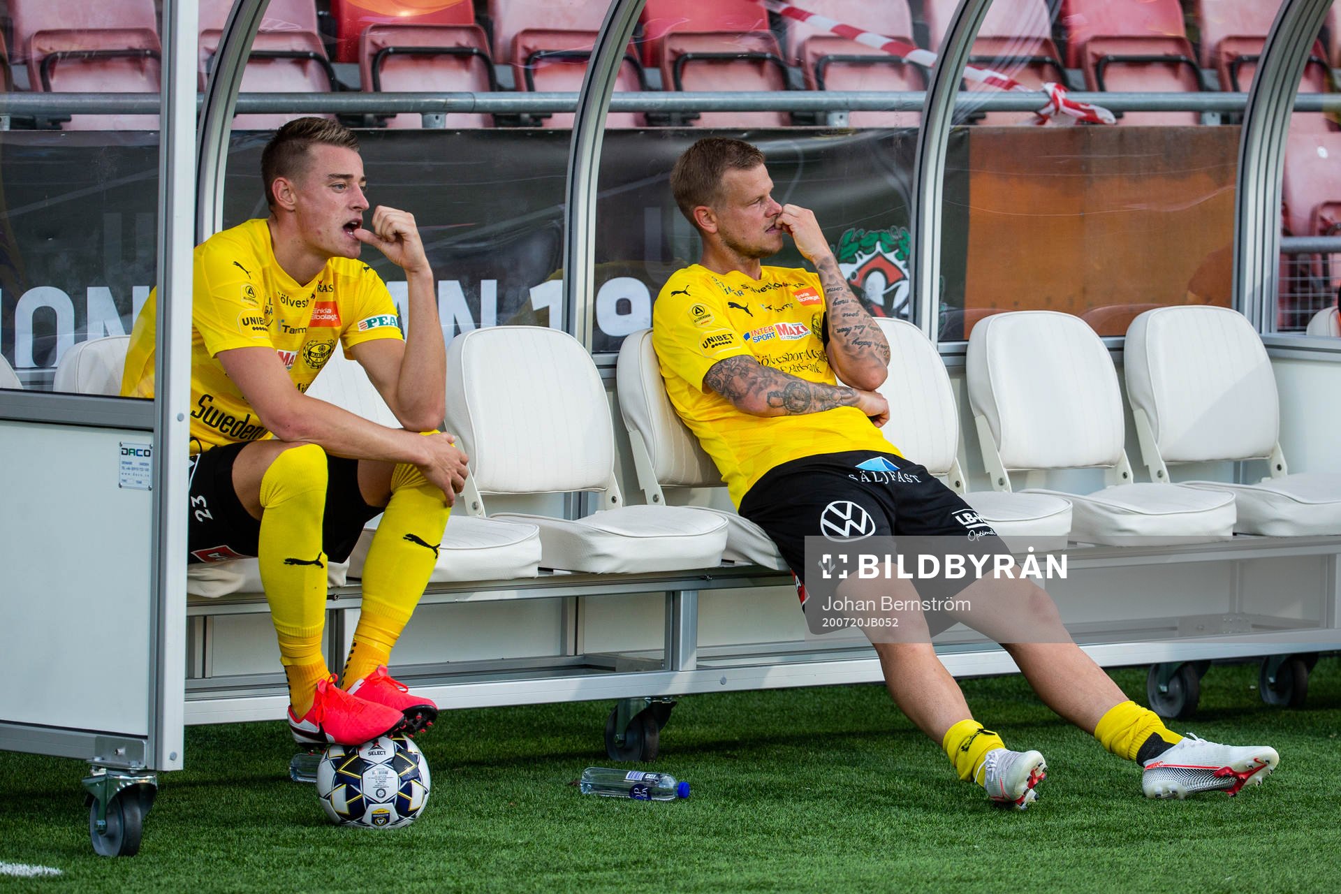 Mjällbys David Löfquist deppar