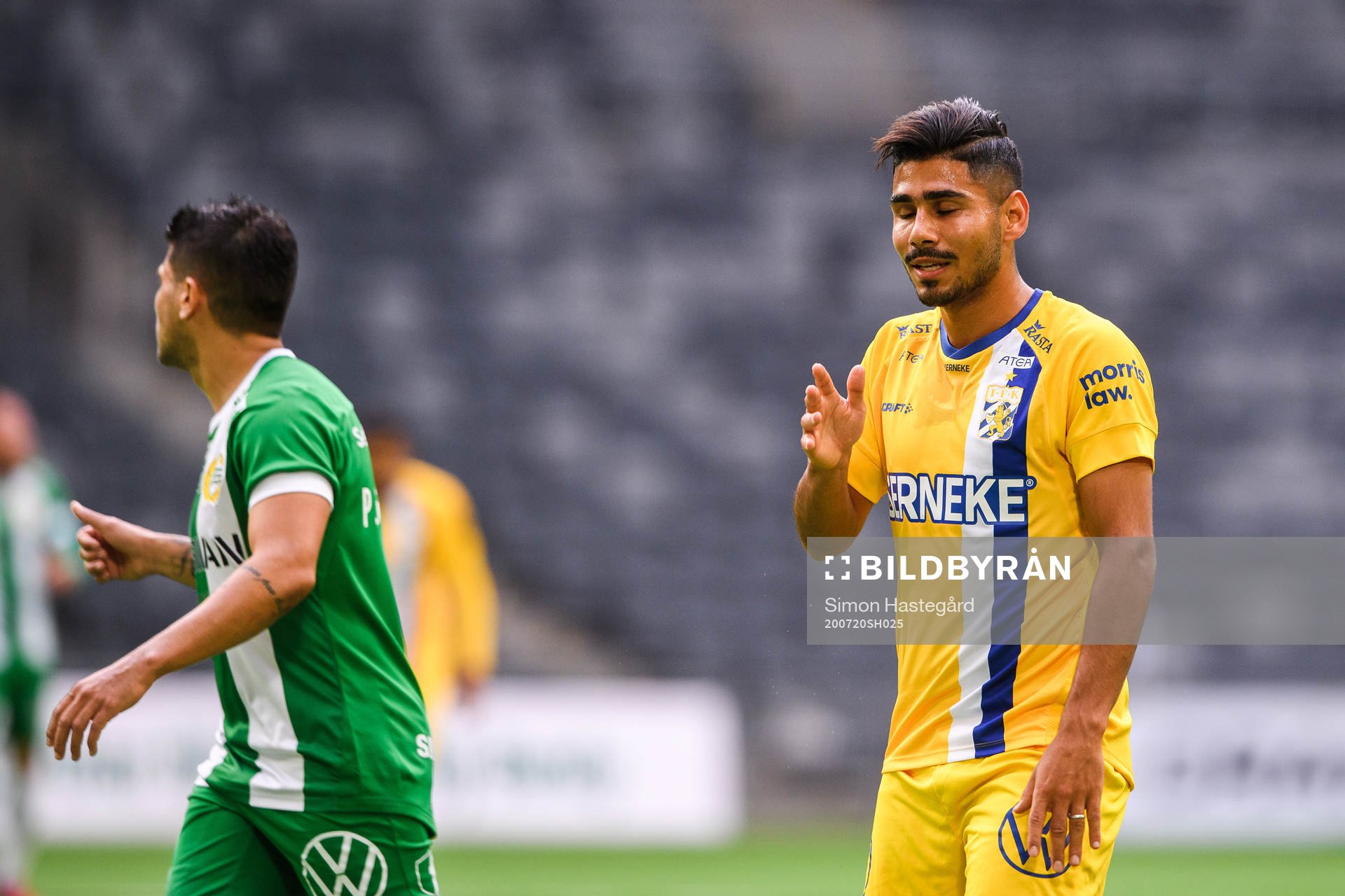 IFK Göteborgs Hosam Aiesh deppar