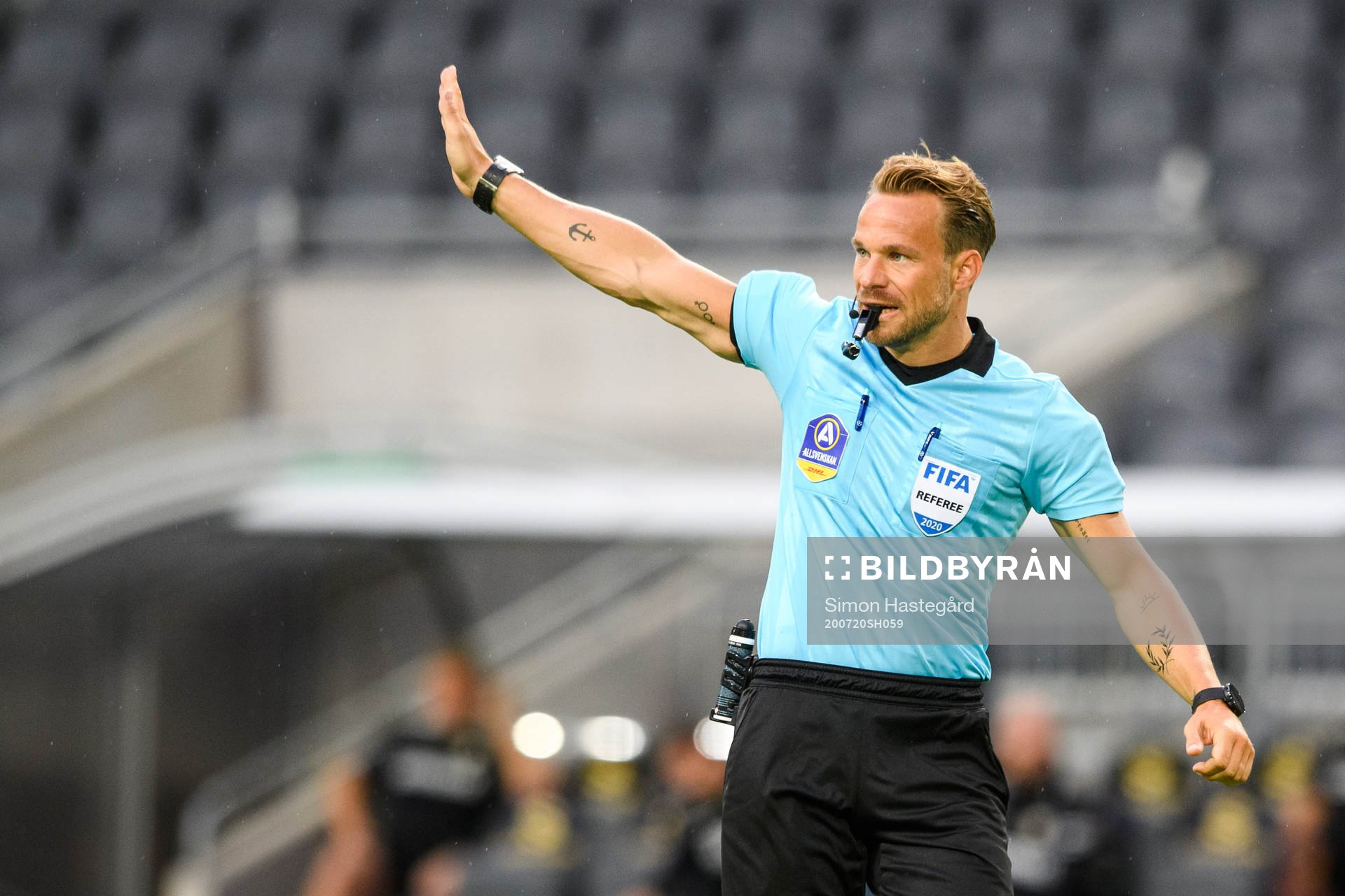 Domare Kristoffer Karlsson under fotbollsmatchen i Allsvenskan mellan Hammarby och IFK Göteborg den 20 juli 2020 i Stockholm.