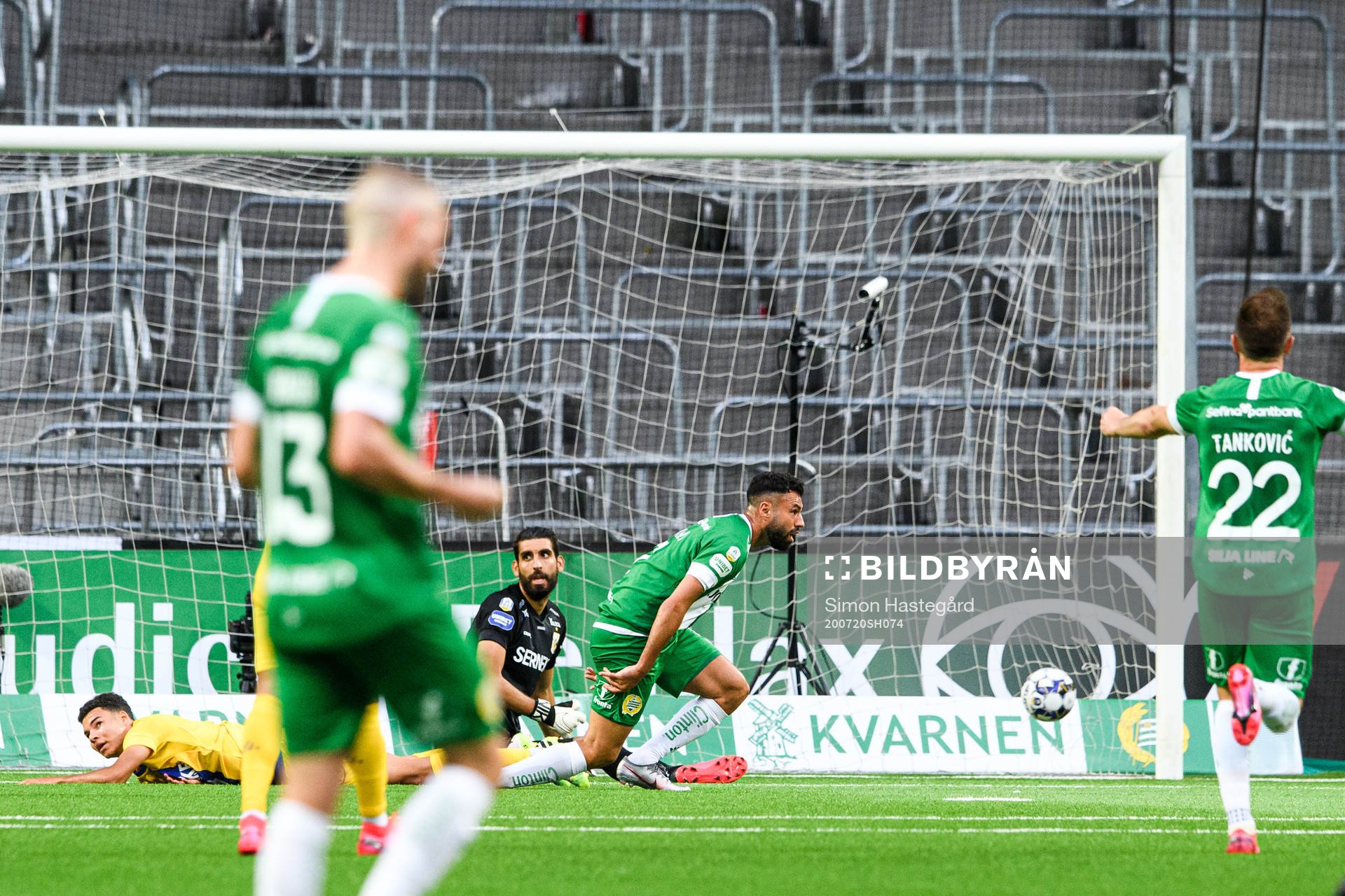 Hammarbys Imad Khalili gör 1-0 bakom IFK Göteborgs
