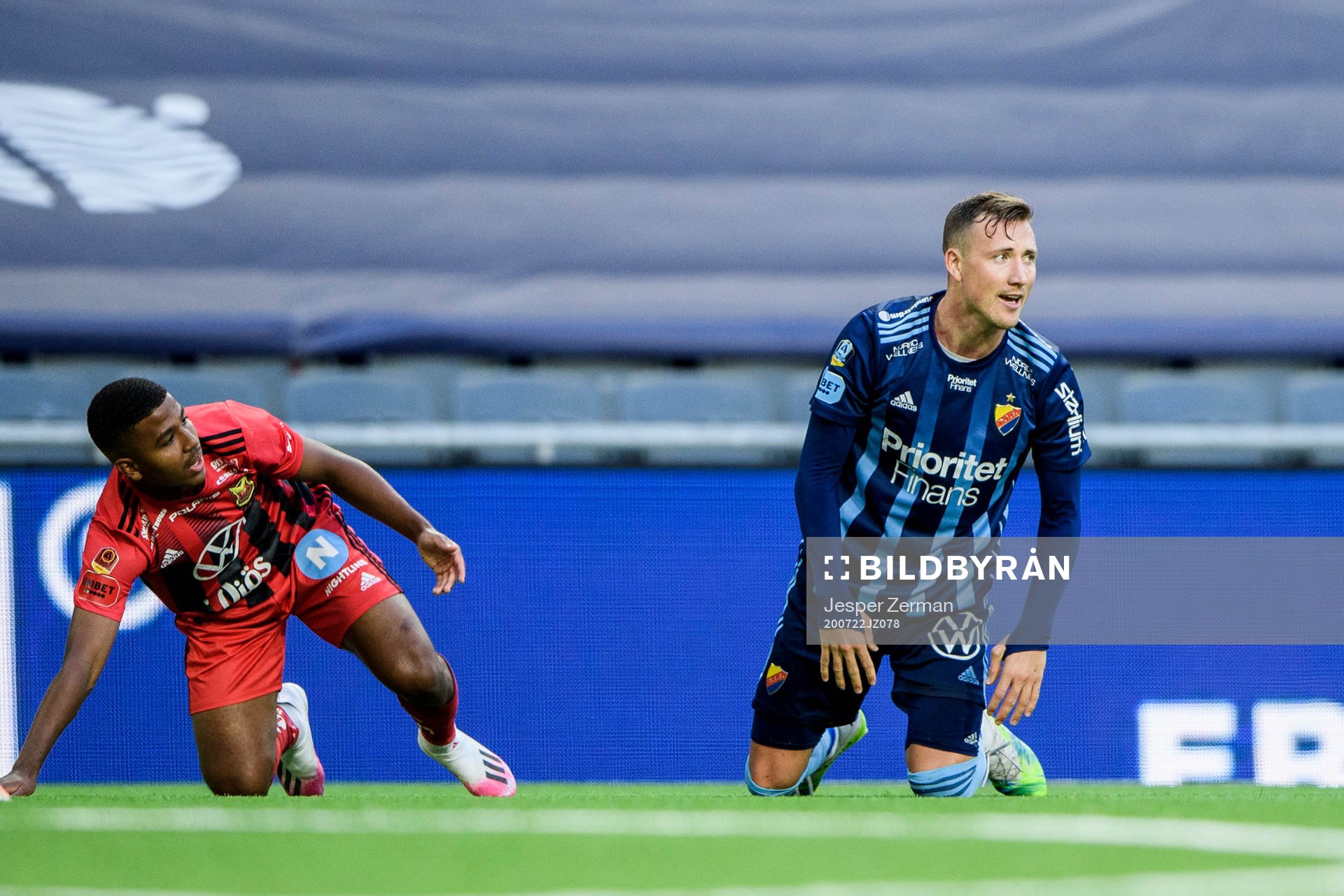 Östersunds Nebiyou Perry och Djurgårdens Fredrik Ulvestad