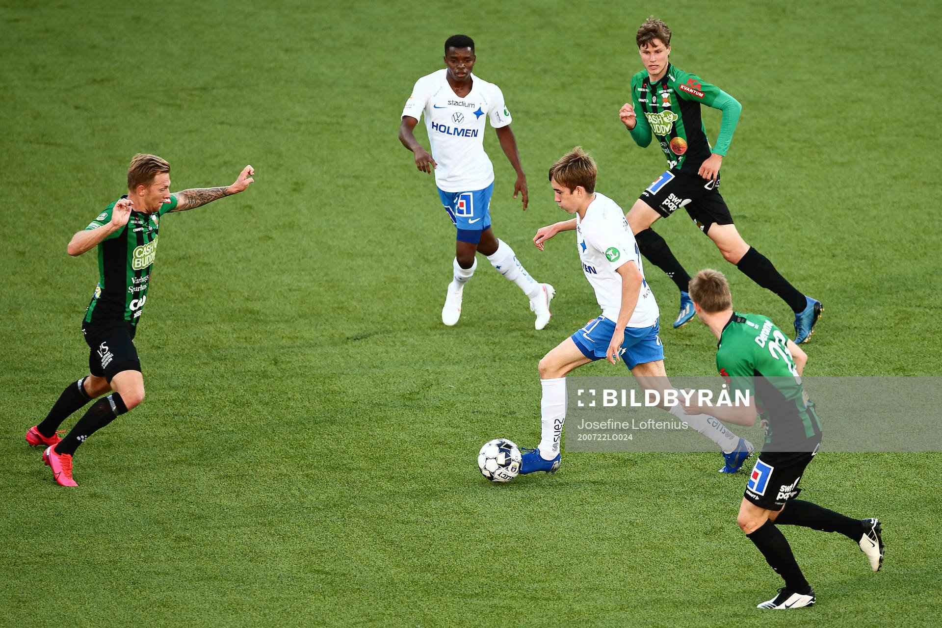IFK Norrköpings Ísak Bergmann Jóhannesson och Abdulrazaq