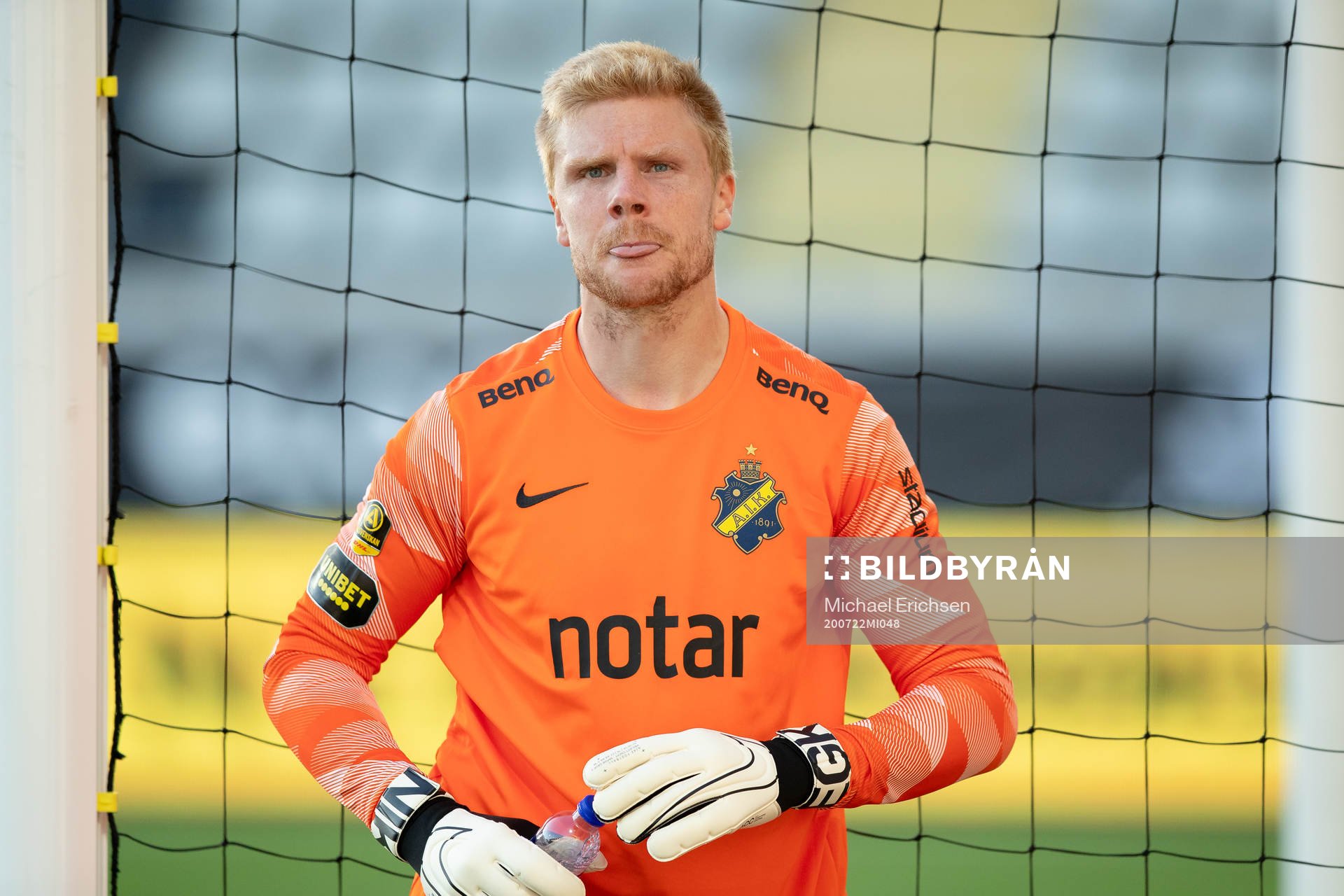 s målvakt Jacob Haugaard deppar