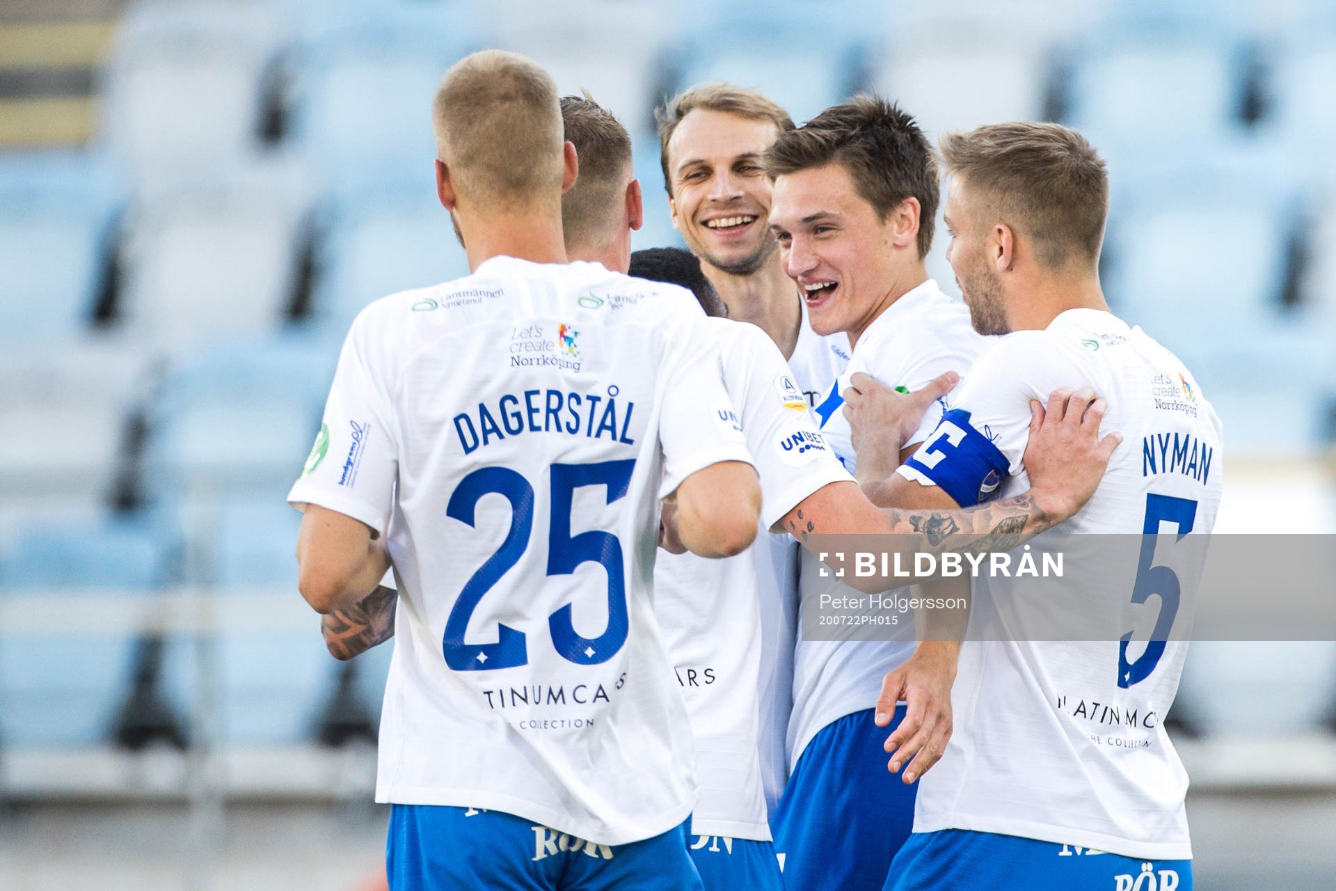 IFK Norrköpings Rasmus Stensbæk Lauritsen jublar