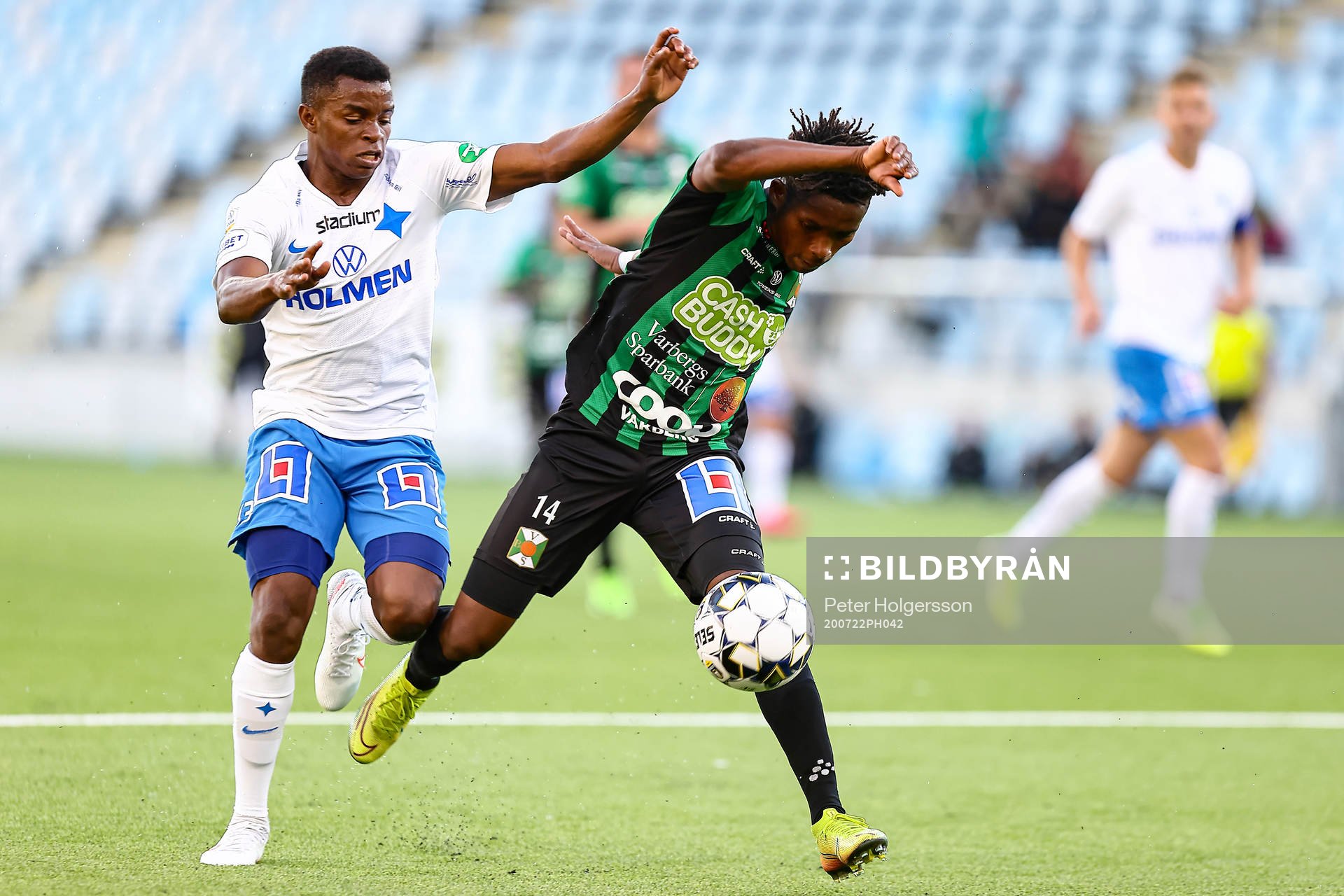 IFK Norrköpings Abdulrazaq Ishaq och Varbergs Adama Fofana