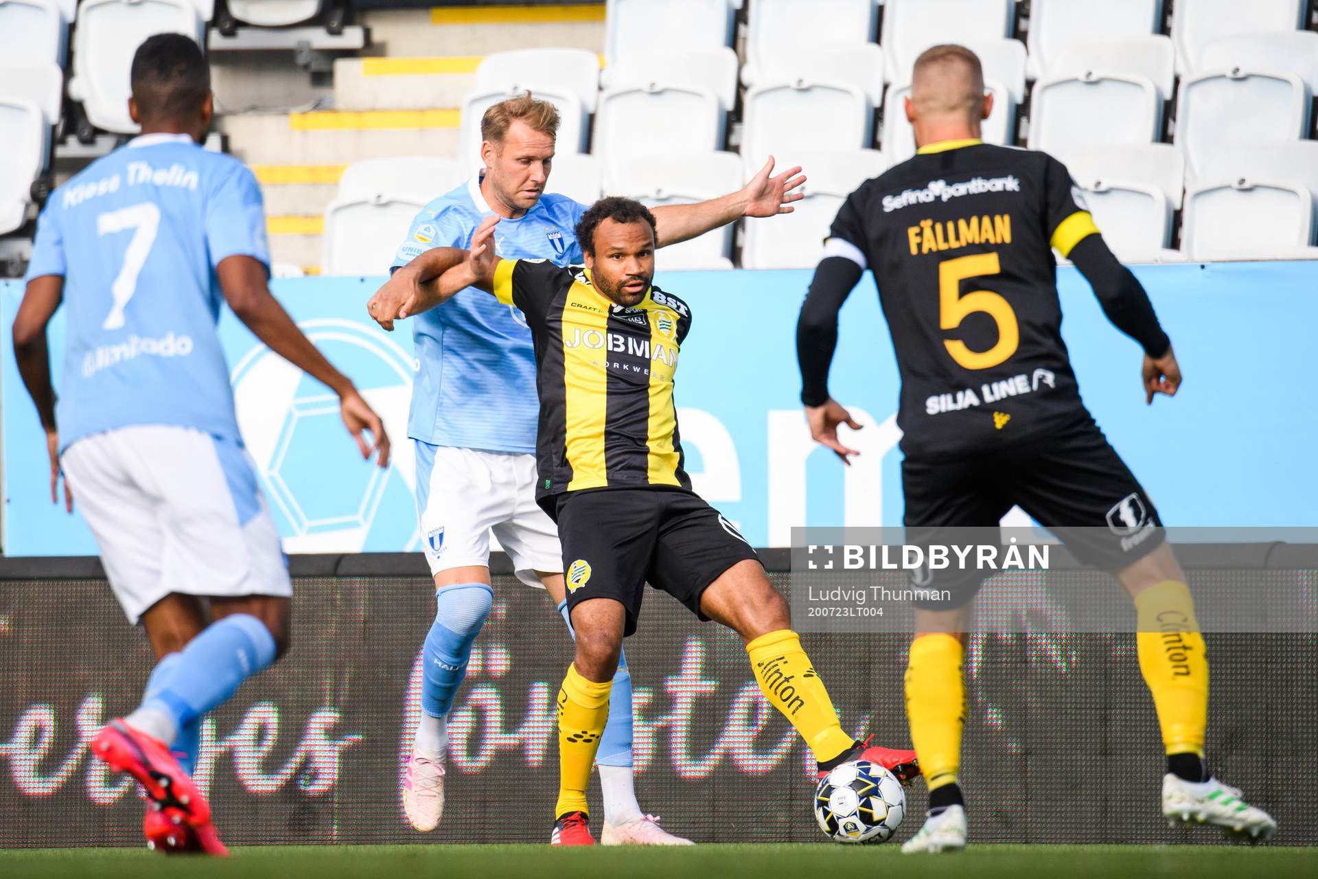 Hammarbys Serge-Junior Martinsson Ngouali och Malmö FFs