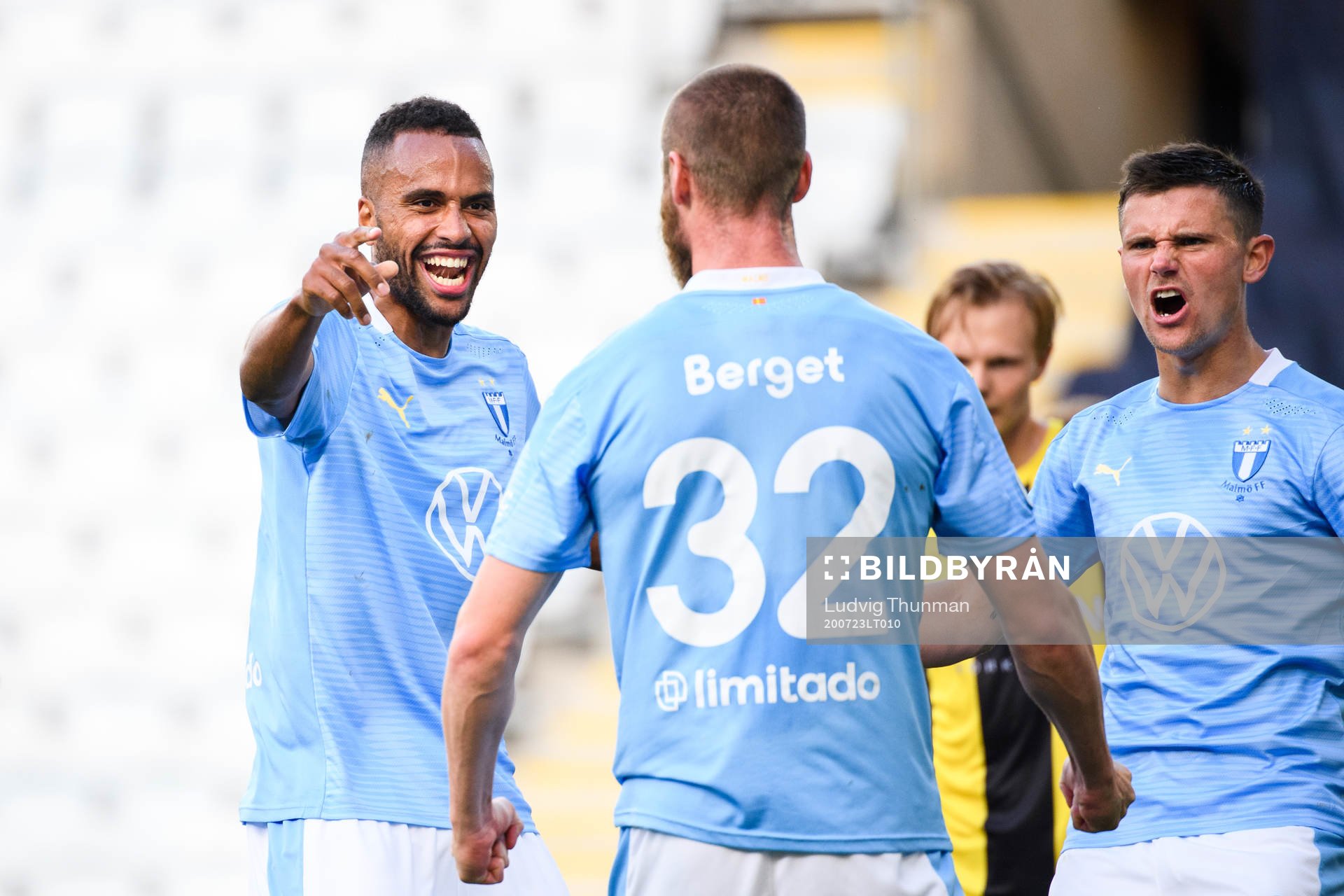 Malmö FFs Isaac Kiese Thelin och Marcus Antonsson jublar