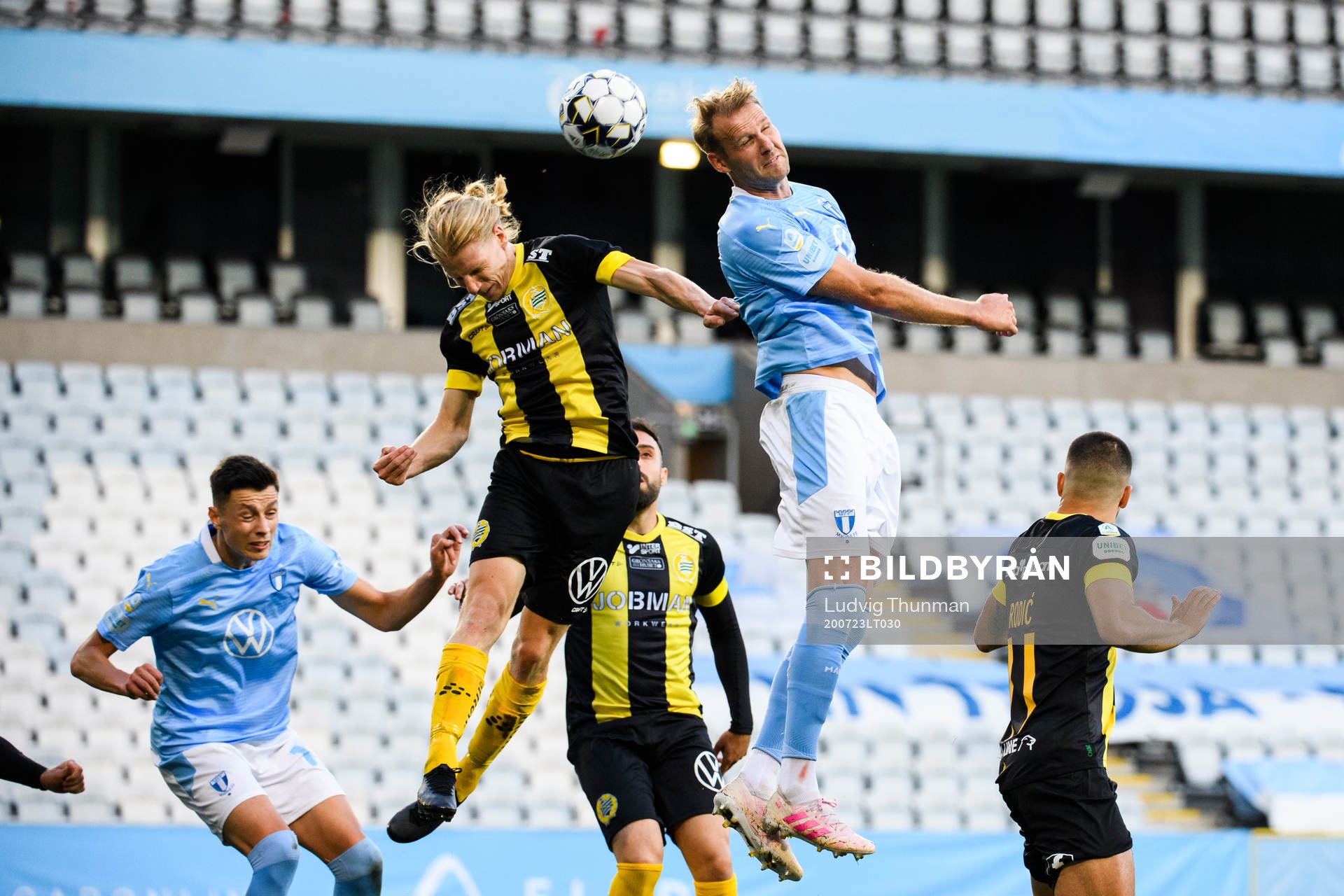 Hammarbys Gustav Ludwigson och Malmö FFs Ola Toivonen
