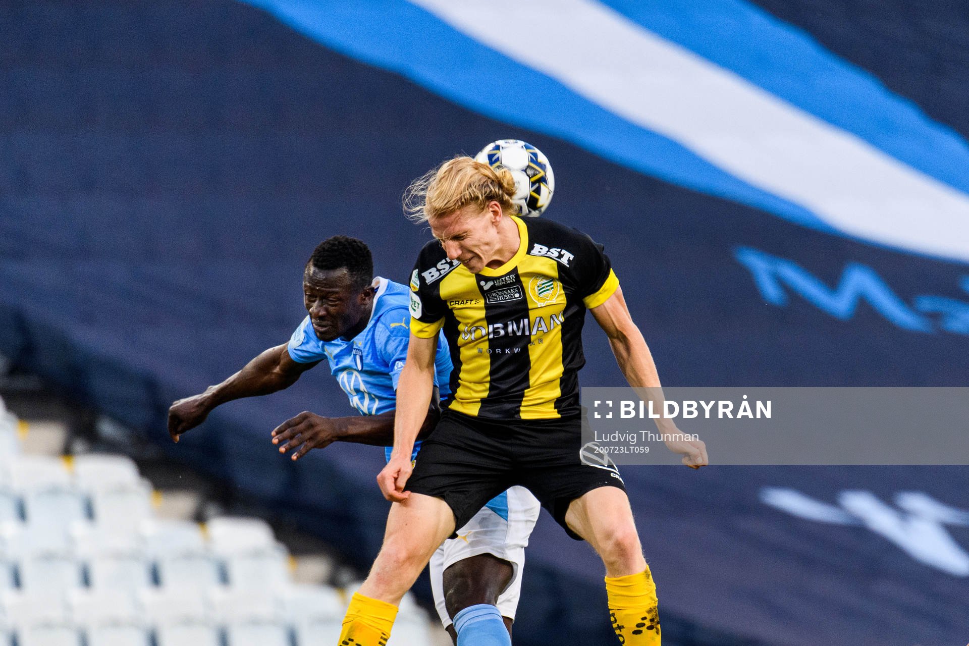 Malmö FFs Bonke Innocent och Hammarbys Gustav Ludwigson