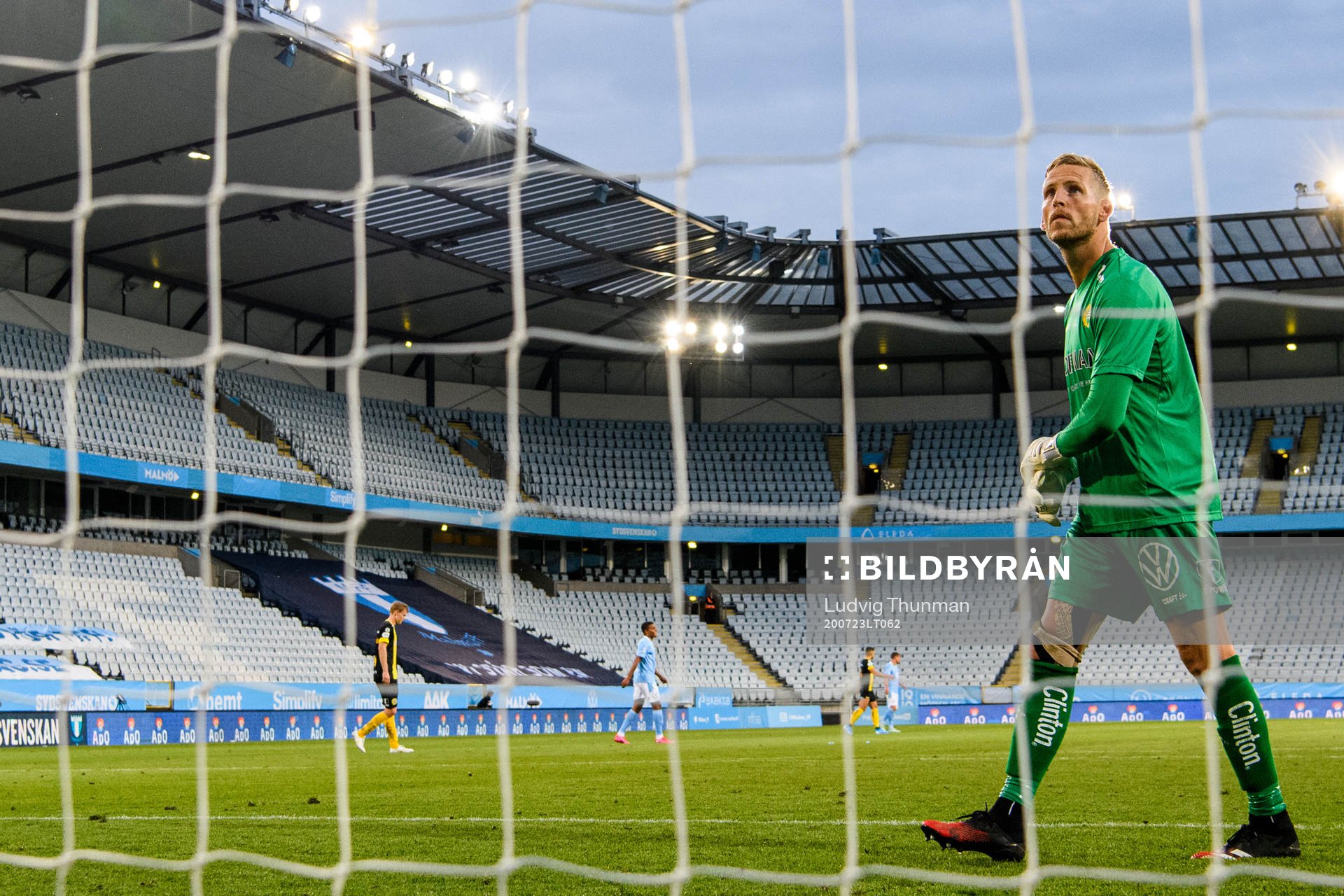 Hammarbys målvakt David Ousted deppar