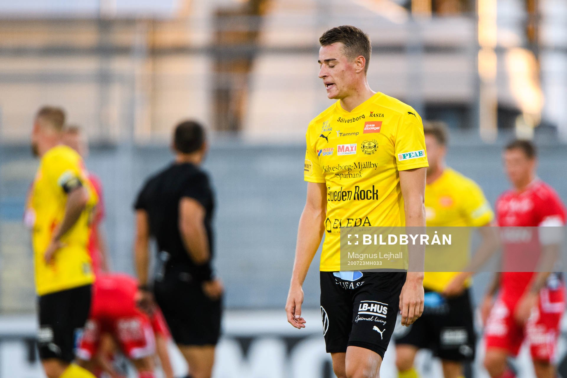 Mjällbys Jesper Löfgren deppar