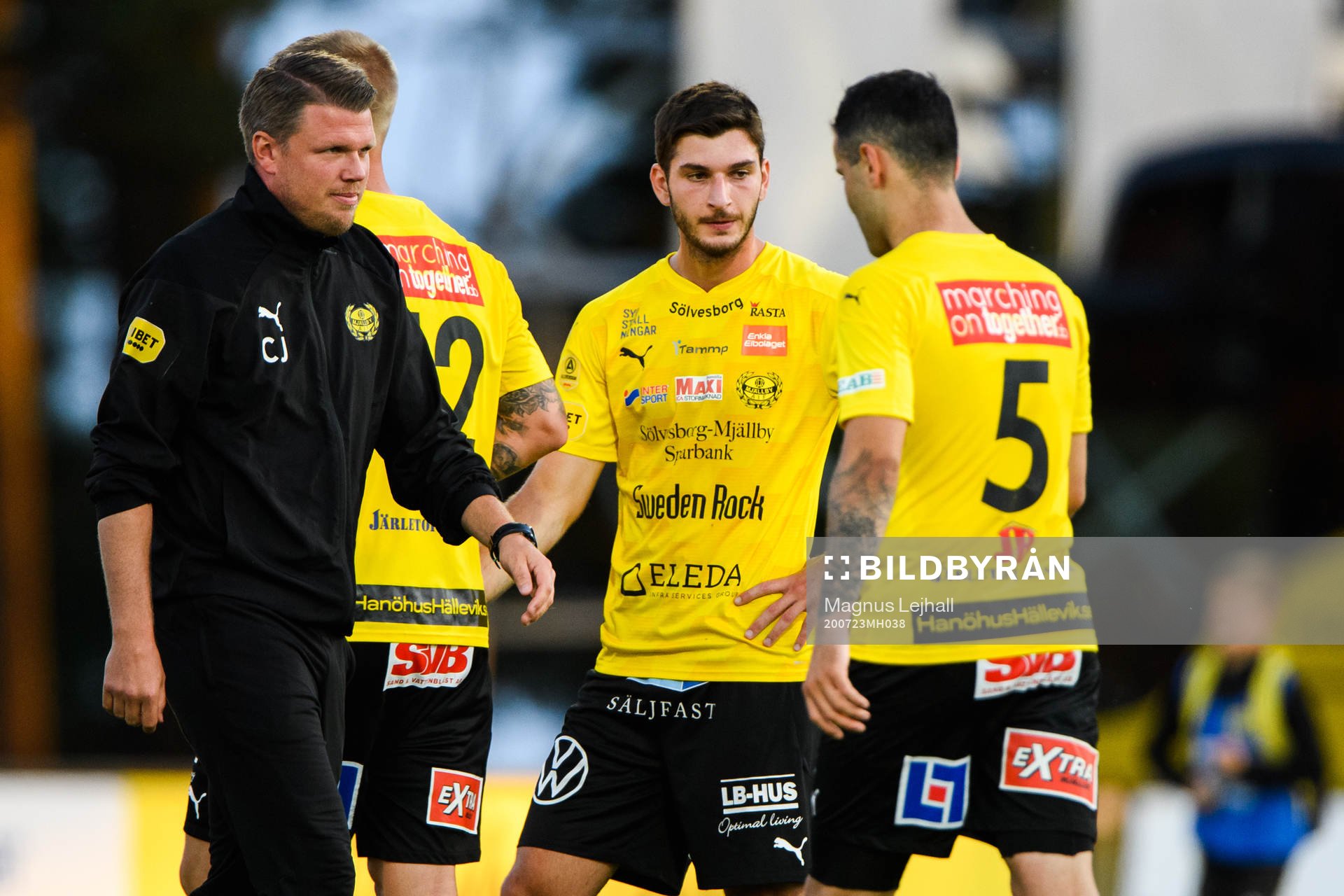 Mjällbys David Löfquist , Besard Sabovic och Mohanad