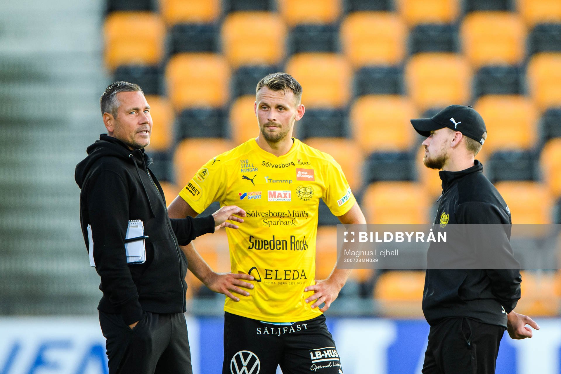 Mjällbys tränare Marcus Lantz och Max Watson