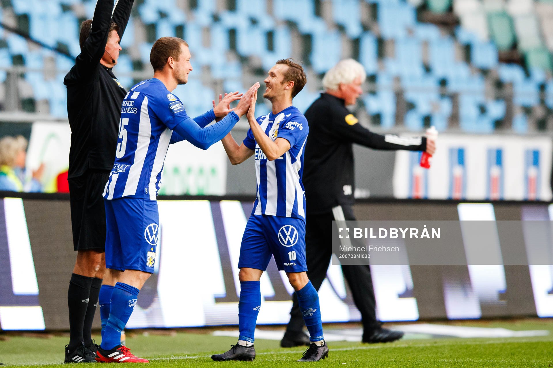 Byte mellan IFK Göteborgs Jakob Johansson och Patrik