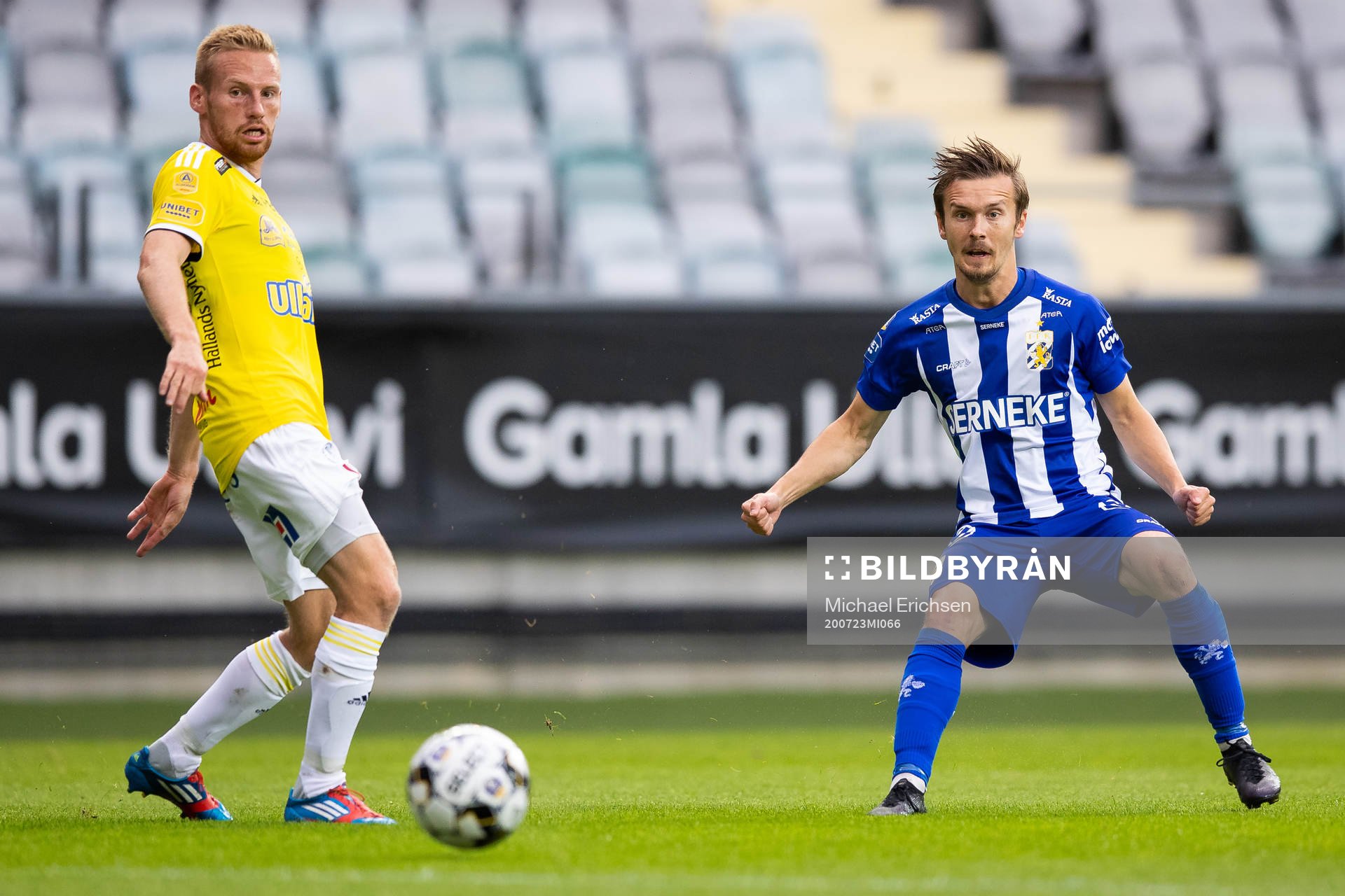 IFK Göteborgs Patrik Karlsson Lagemyr spelar fram till