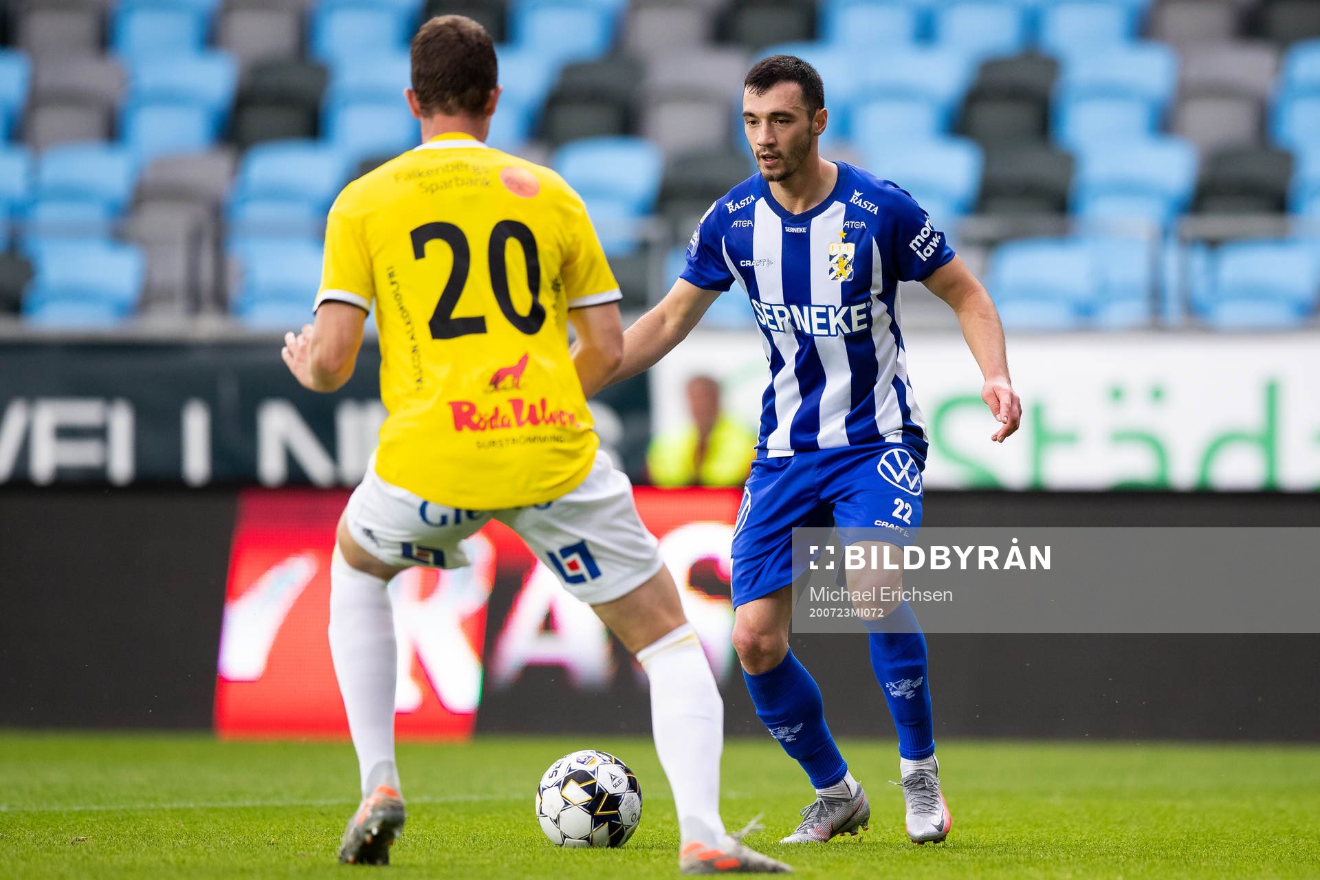 Falkenbergs Sander van Looy mot IFK Göteborgs Giorgi