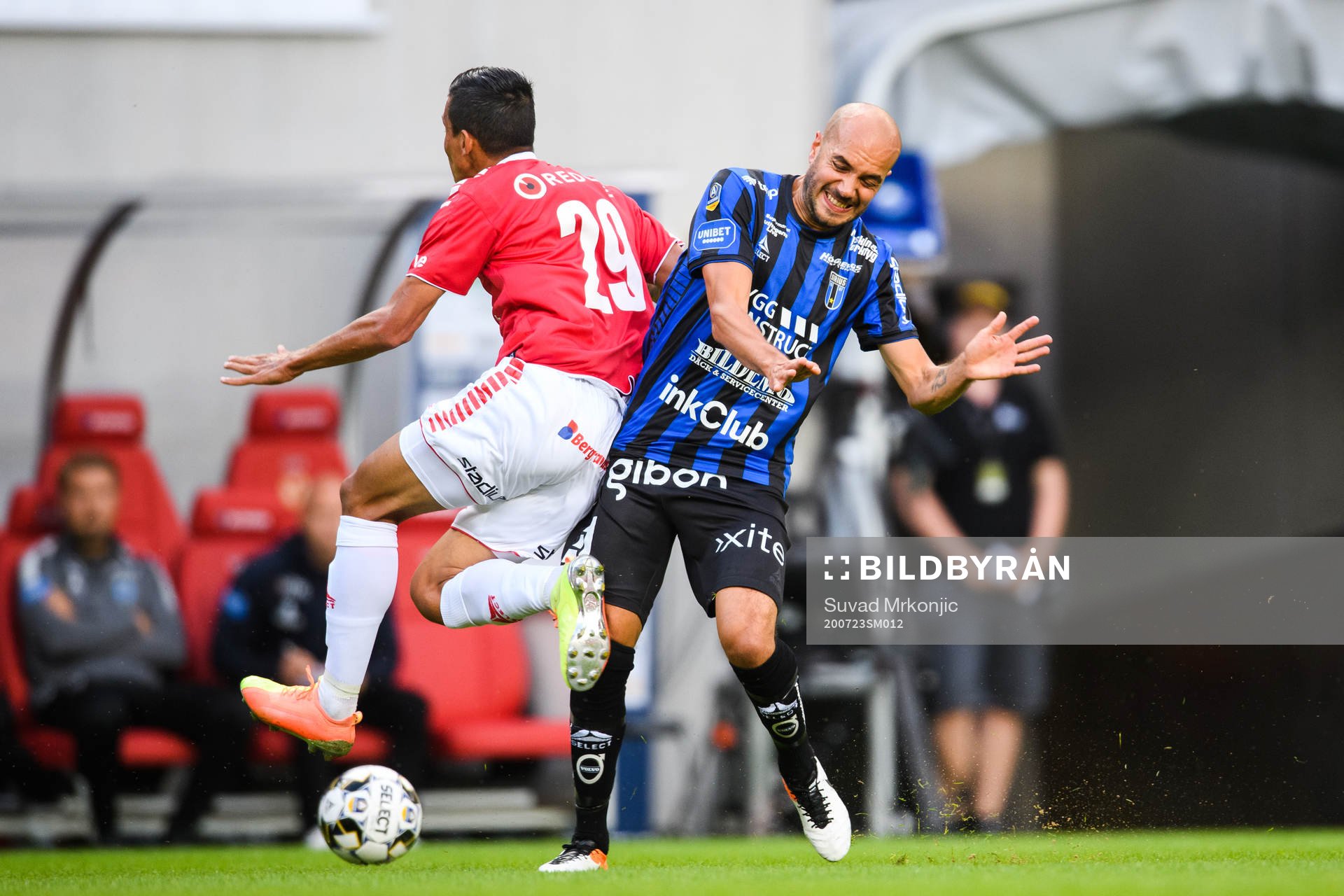Kalmars Romario Pereira Sipiao och Sirius Karl Larson