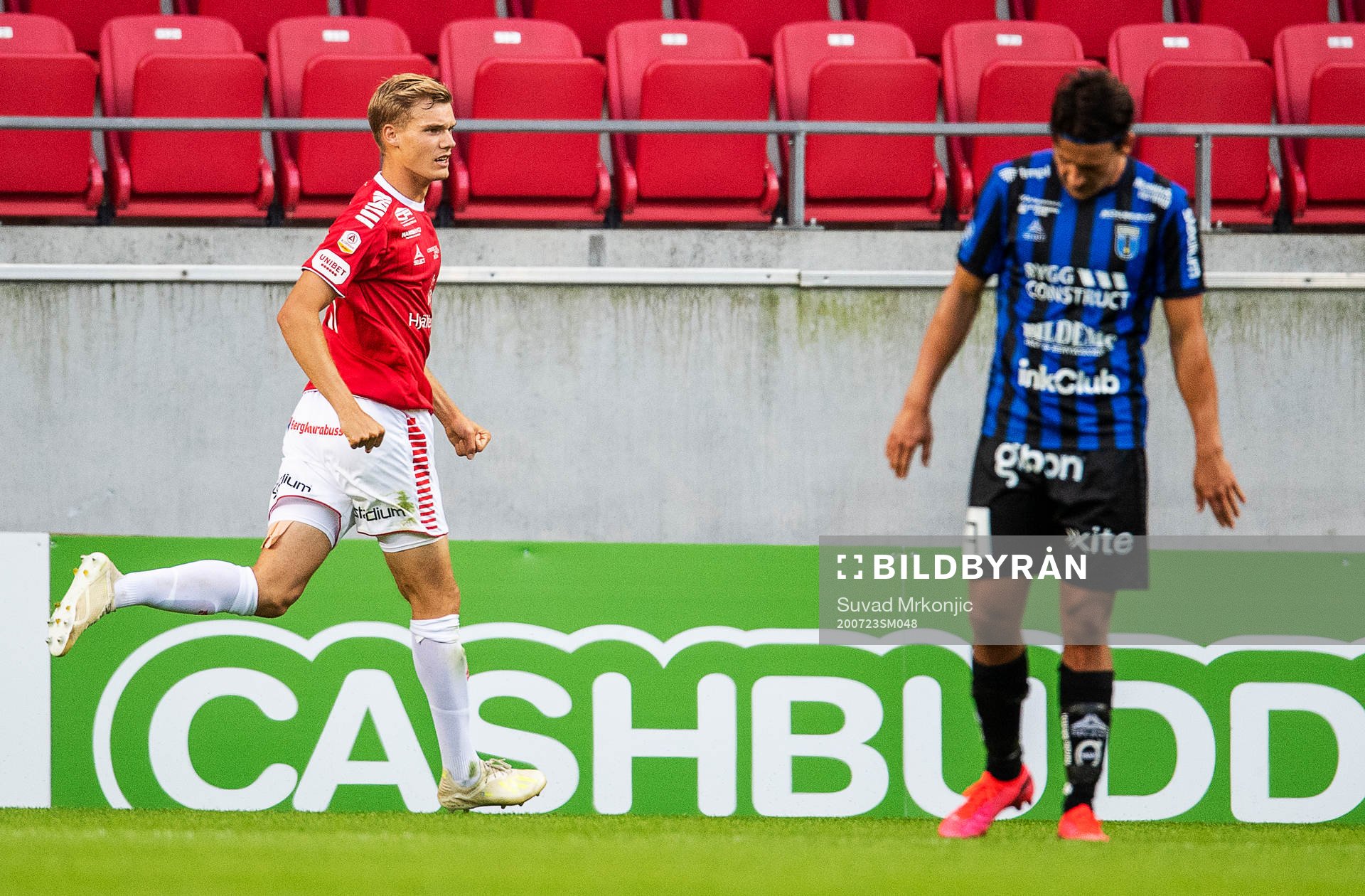 Kalmars Svante Ingelsson jublar efter 1-1 under fotbollsmatchen i Allsvenskan mellan Kalmar och Sirius den 23 juli 2020 i Kalmar.