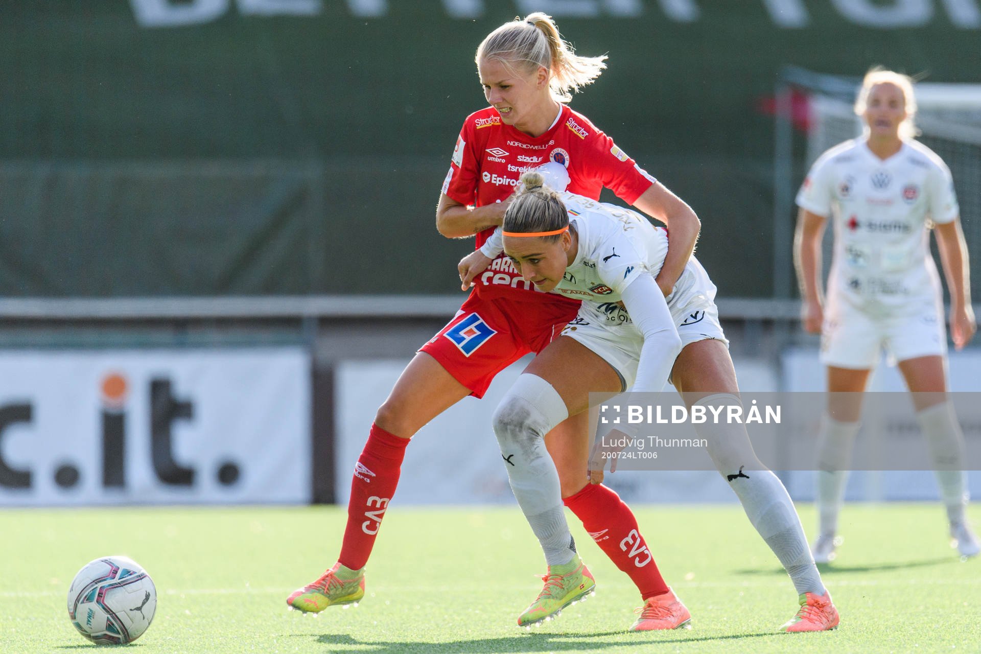 Örebros Nellie Lilja och Rosengårds Sanne Troelsgaard