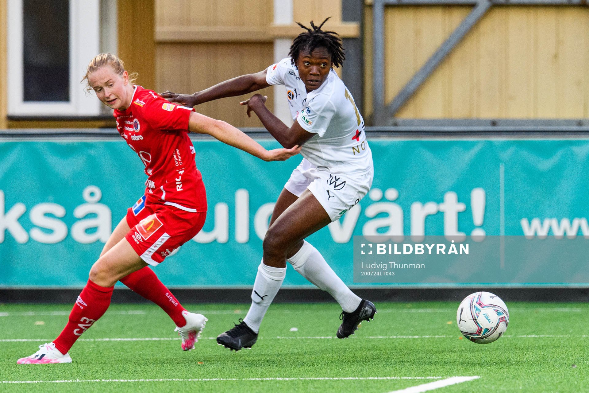 Örebros Emma Östlund och Rosengårds Anam Imo