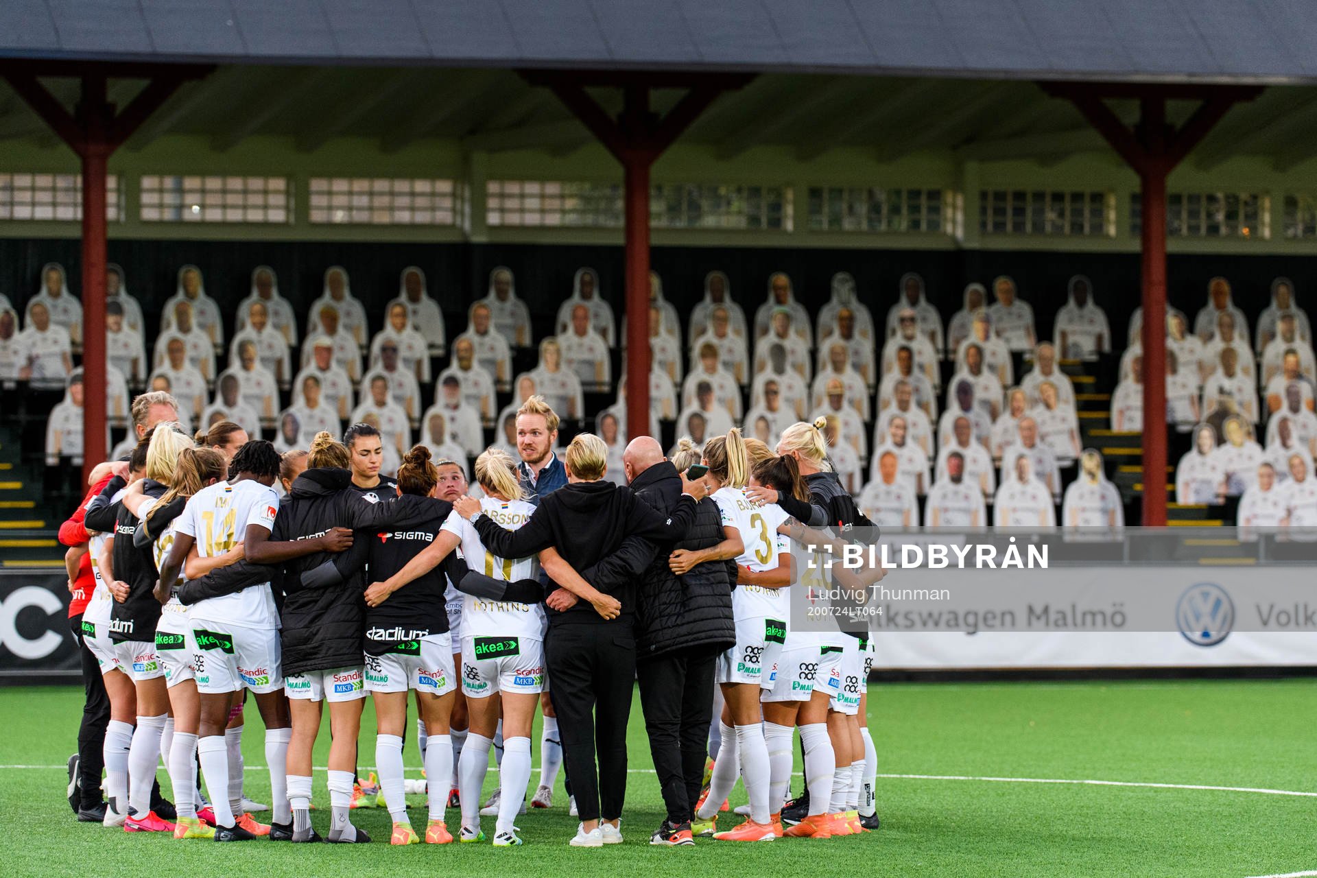 Rosengårds spelare samlas