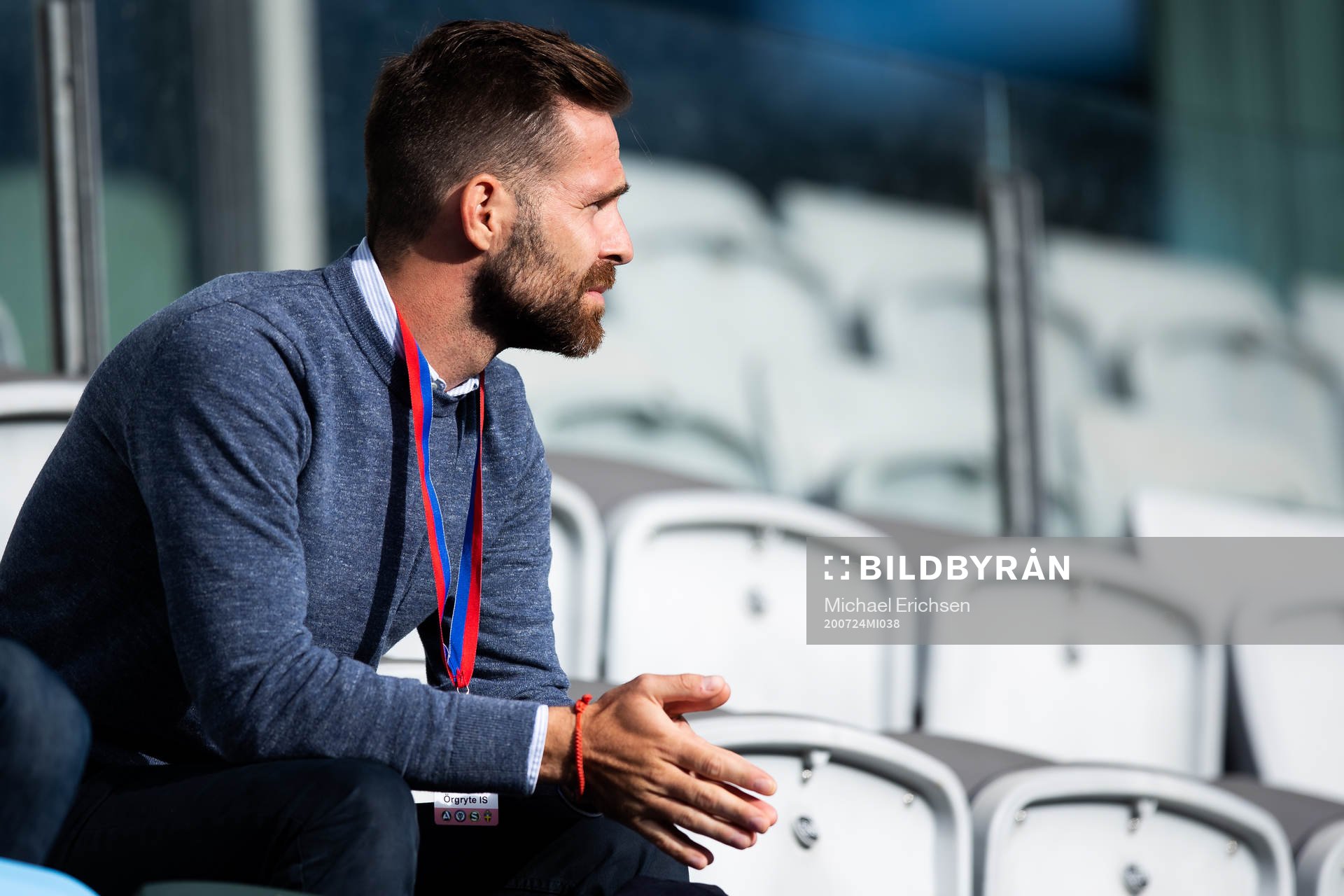 Örgrytes sportchef Igor Krul innan fotbollsmatchen i