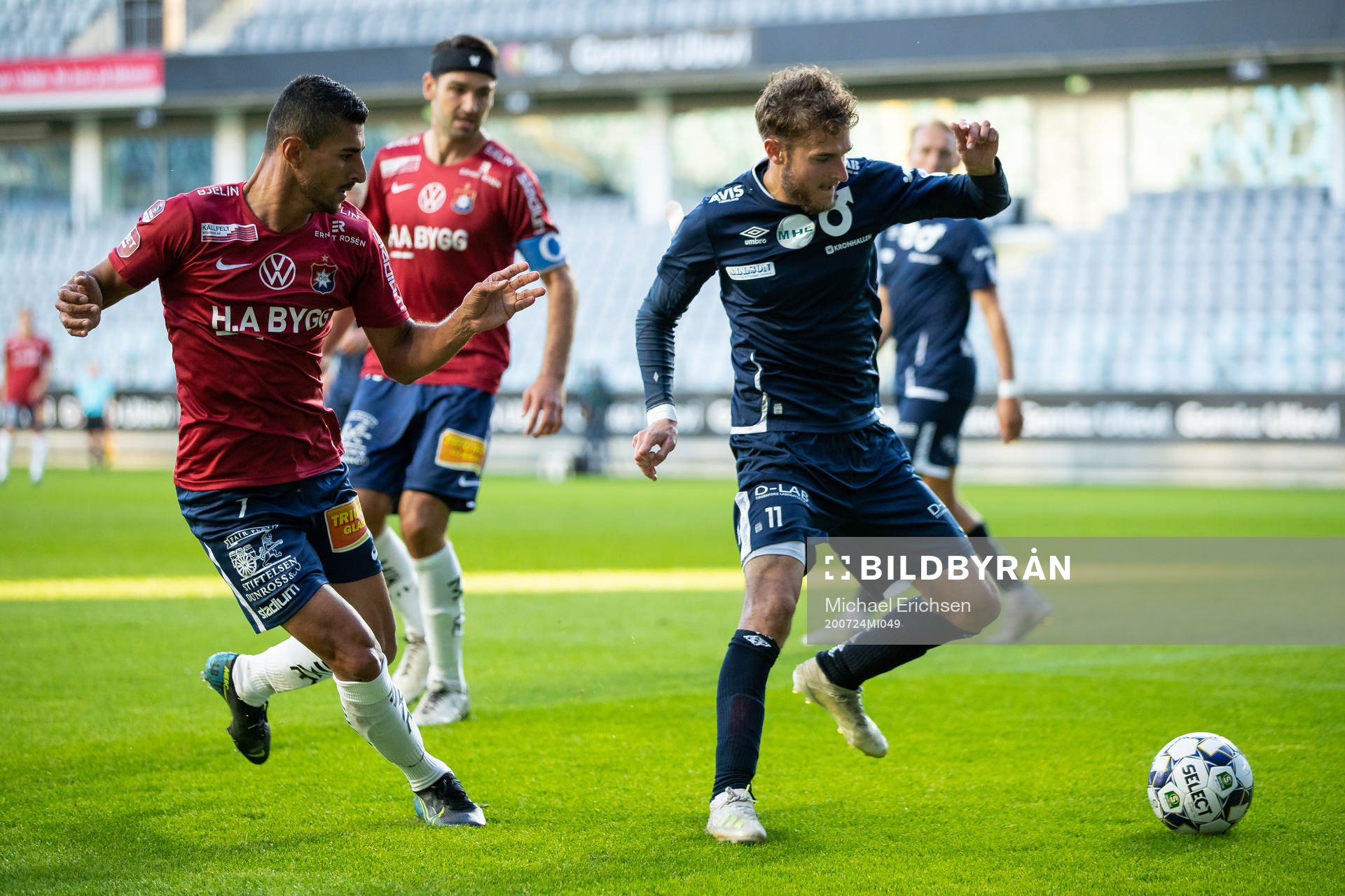 Örgrytes Ailton Almeida och Degerfors Christos Gravius