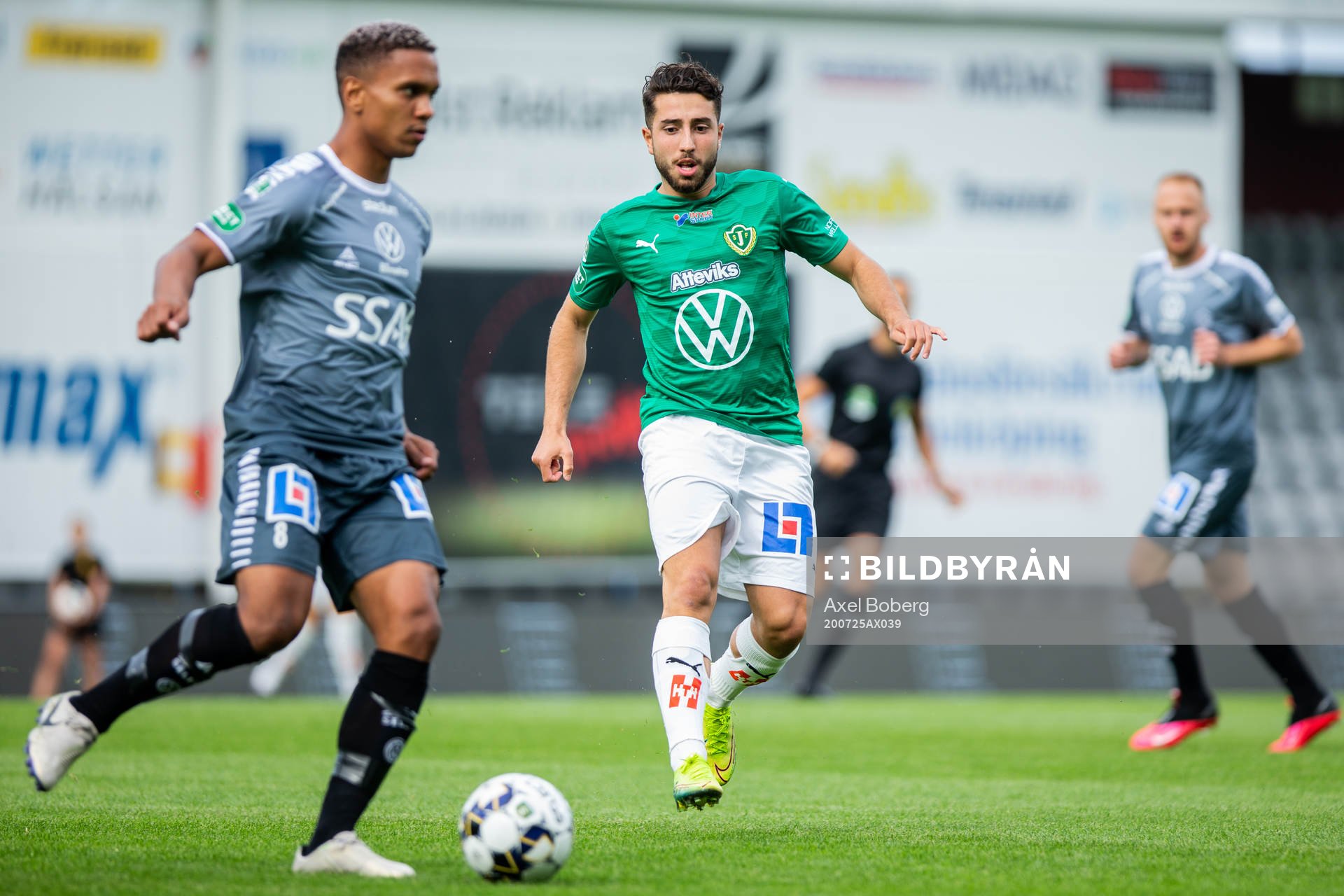 Brages Seth Kanteh Hellberg och Jönköpings Moustafa Zeidan
