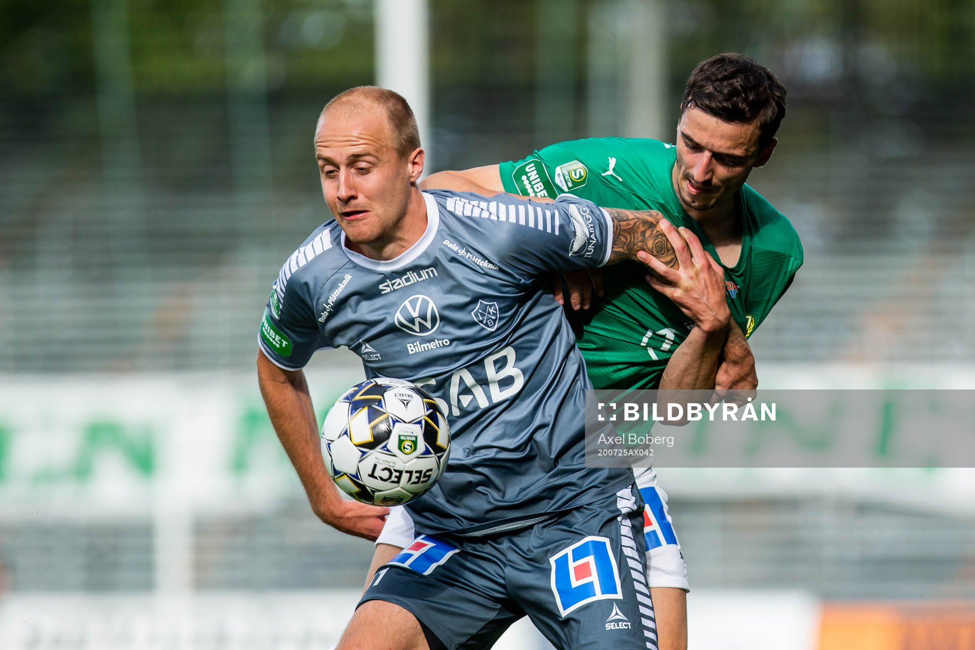 Brages Anton Lundin och Jönköpings Jetmir Haliti