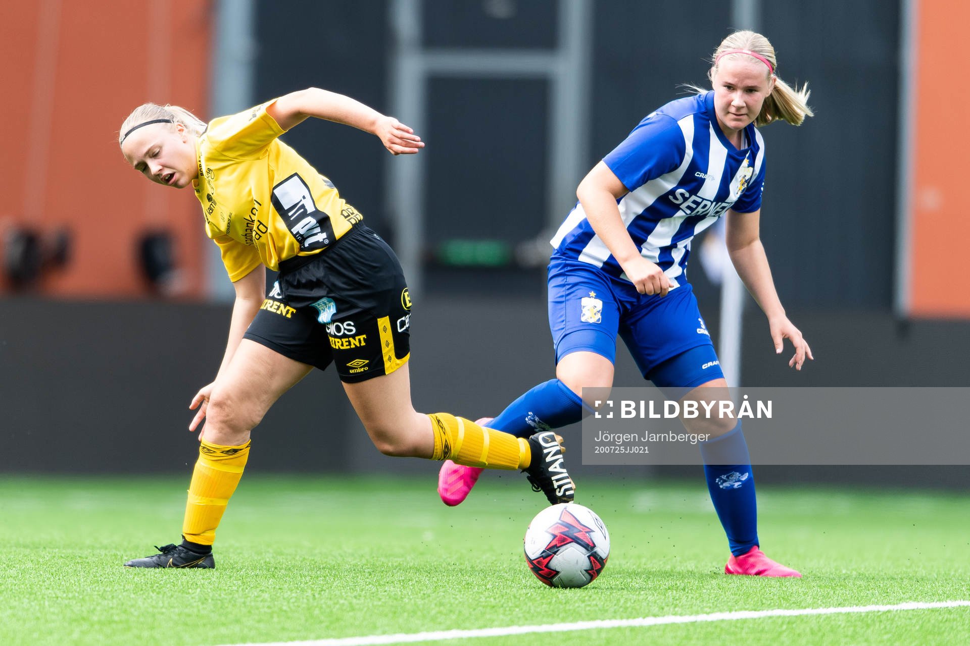 Elfsborgs Evelina Brink och IFK Göteborgs Lilja Lidström