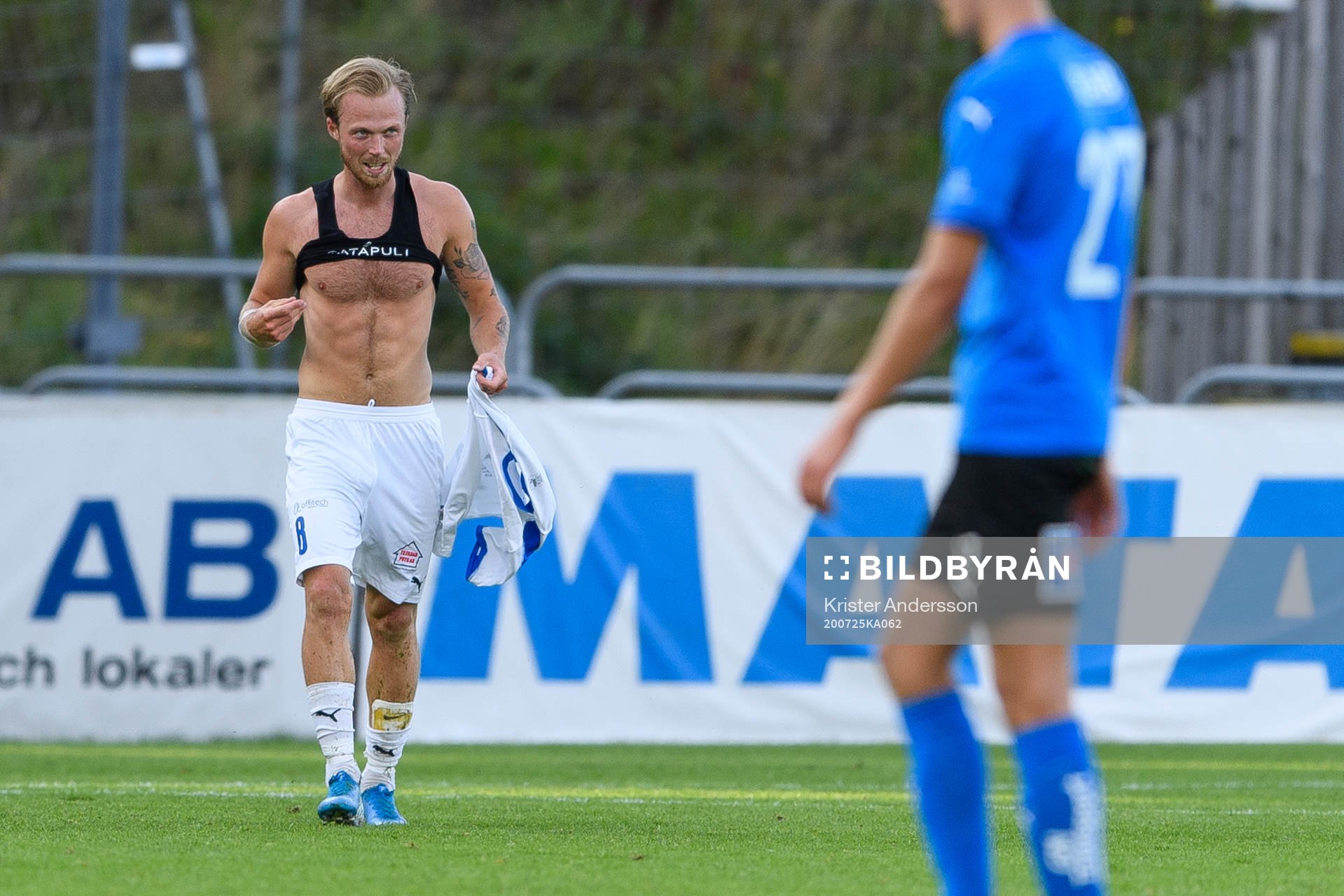Akropolis Pontus Åbrink jublar efter 2-3 under fotbollsmatchen i Superettan mellan Halmstad och Akropolis den 25 juli 2020 i Halmstad.
