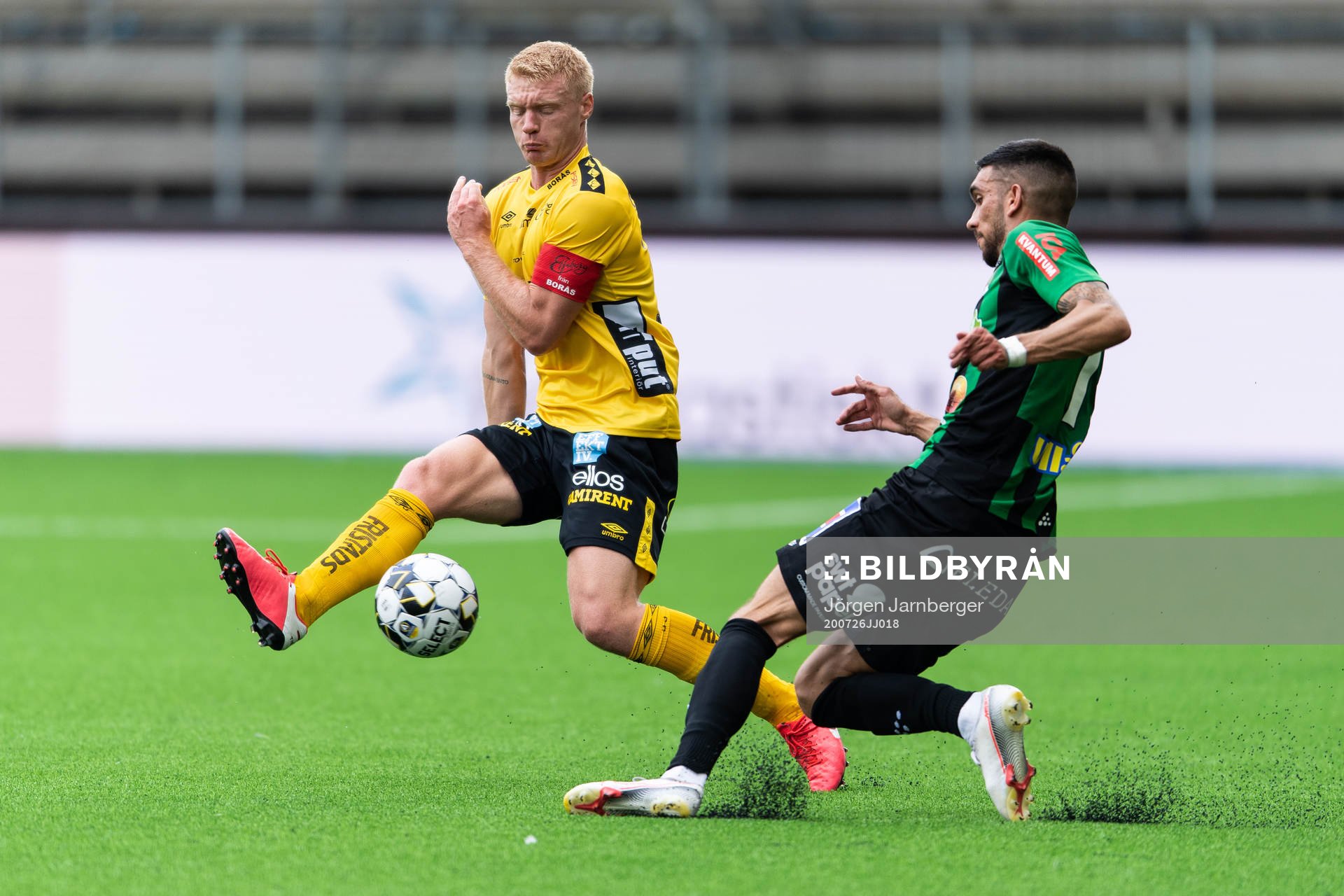 Elfsborgs Sivert Heltne Nilsen och Varbergs Daniel Krezic