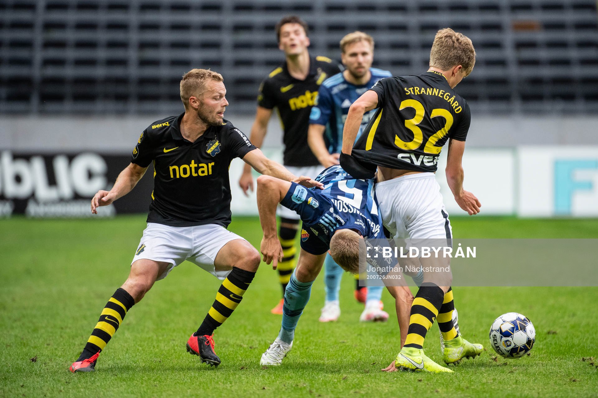 s Sebastian Larsson och Tom Strannegård mot Djurgårdens