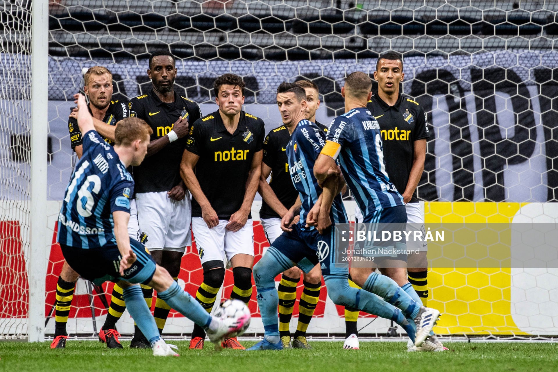 Djurgårdens Aslak Witry gör 0-1