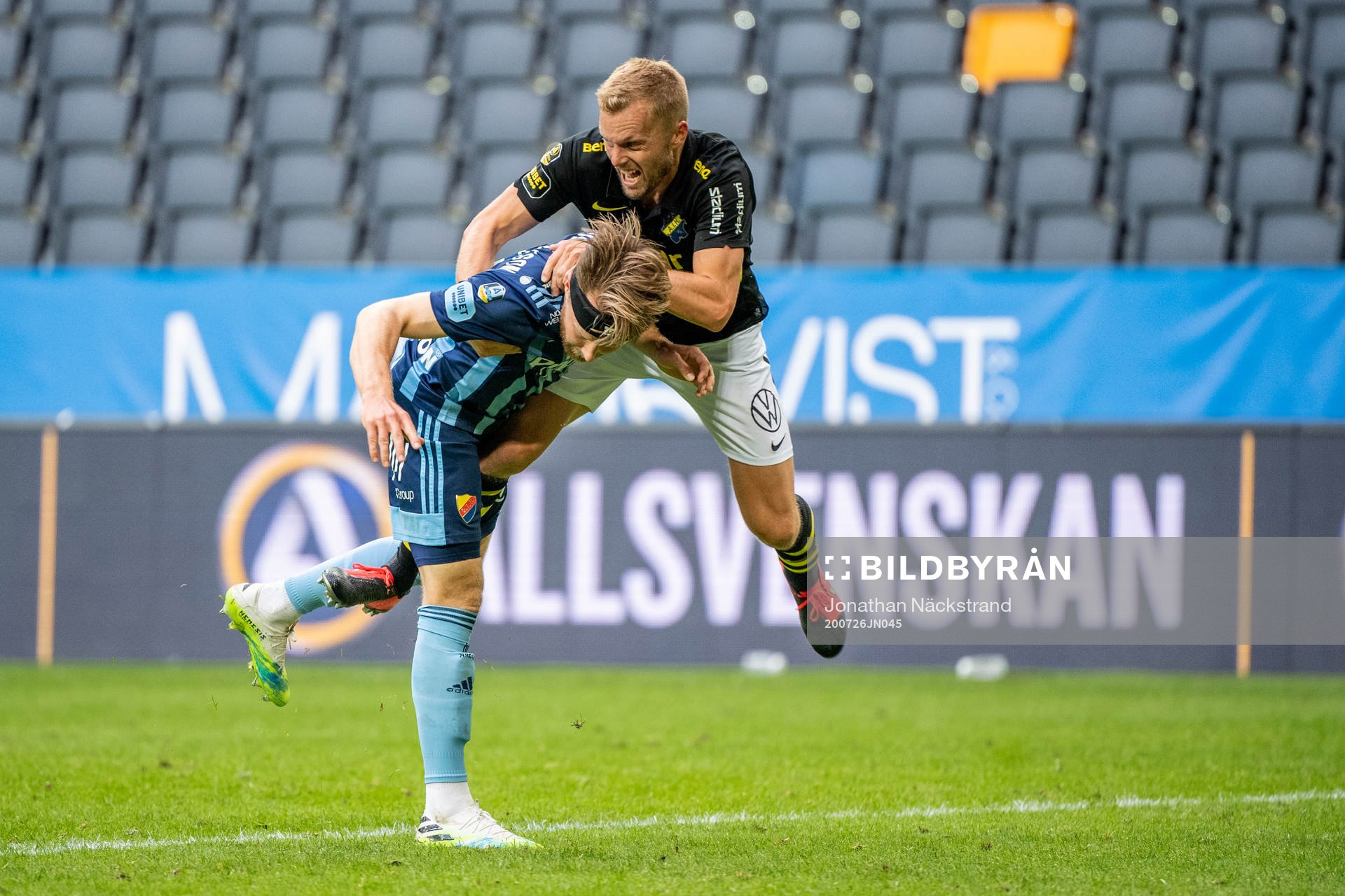 s a7<och Djurgårdens Jacob Une Larsson