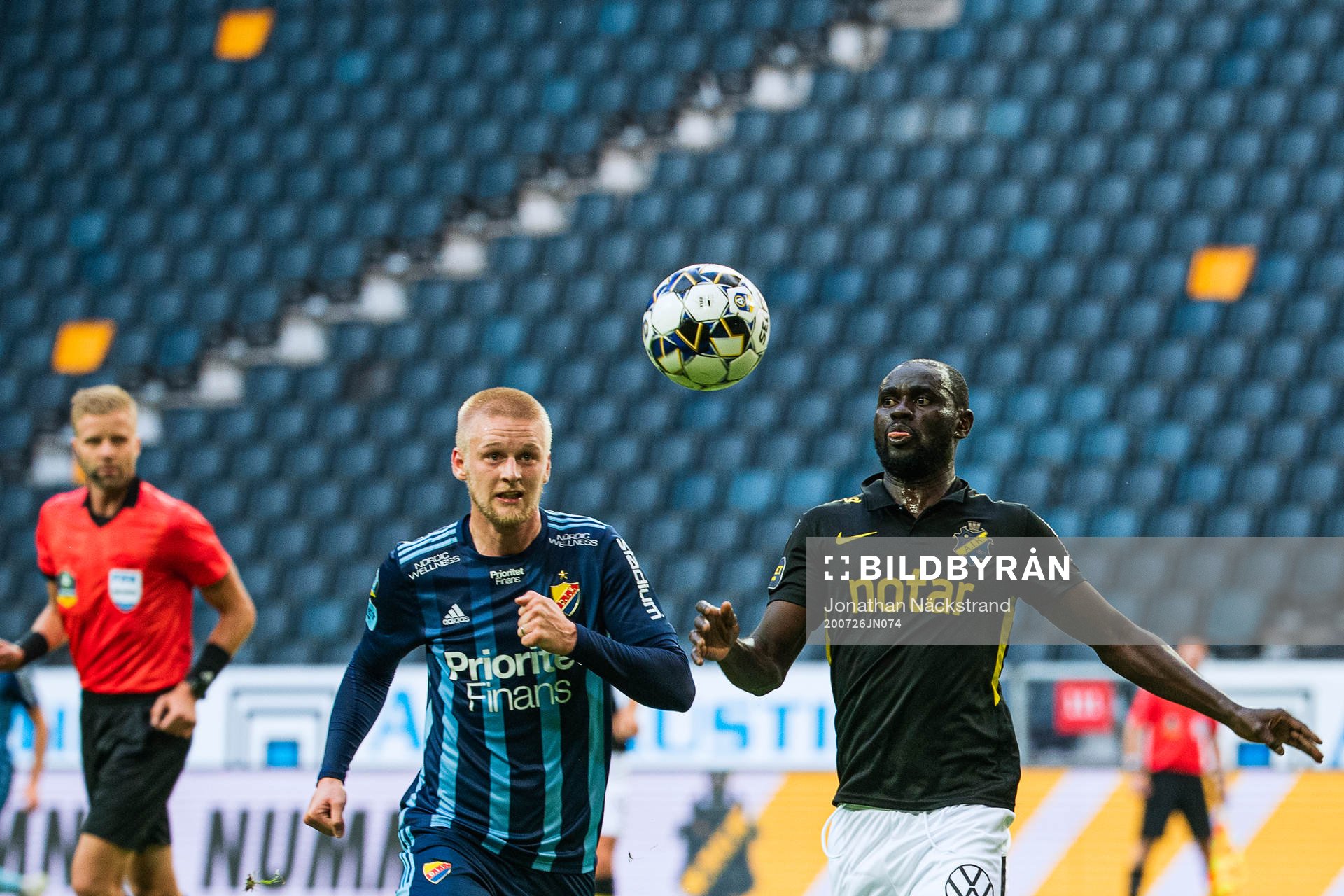 s Enoch Kofi Adu och Djurgårdens Karl