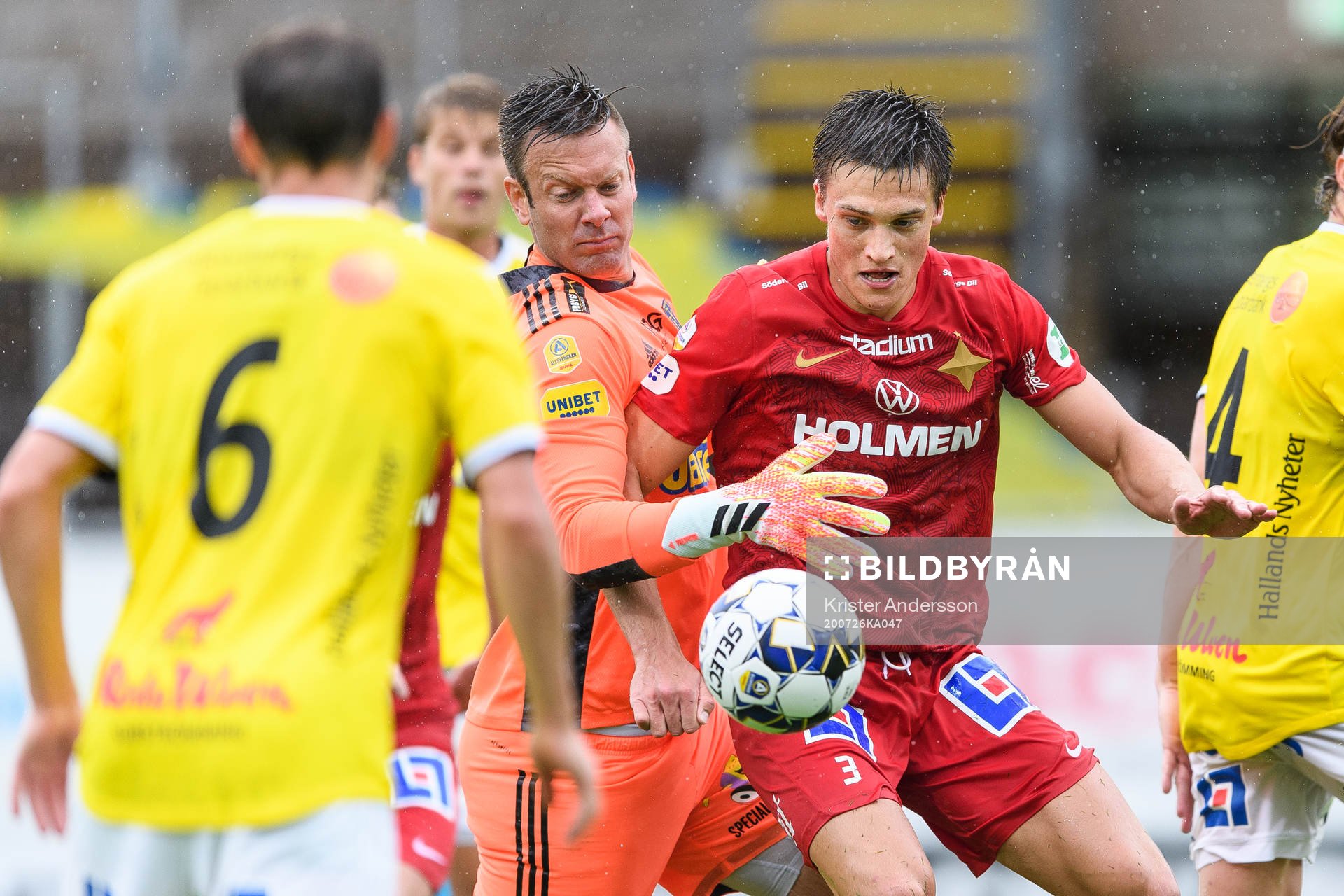 Falkenbergs målvakt Viktor Norling och IFK Norrköpings