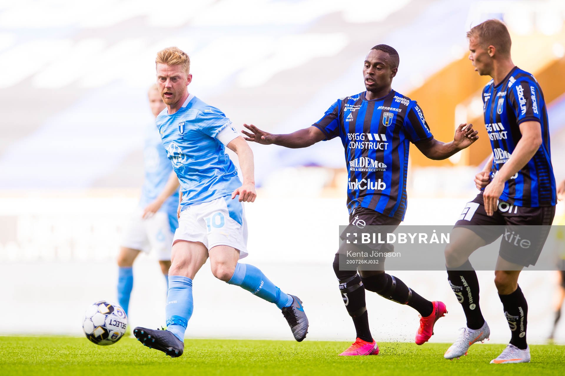 Malmö FFs Anders Christiansen och Sirius Nahom Girmai