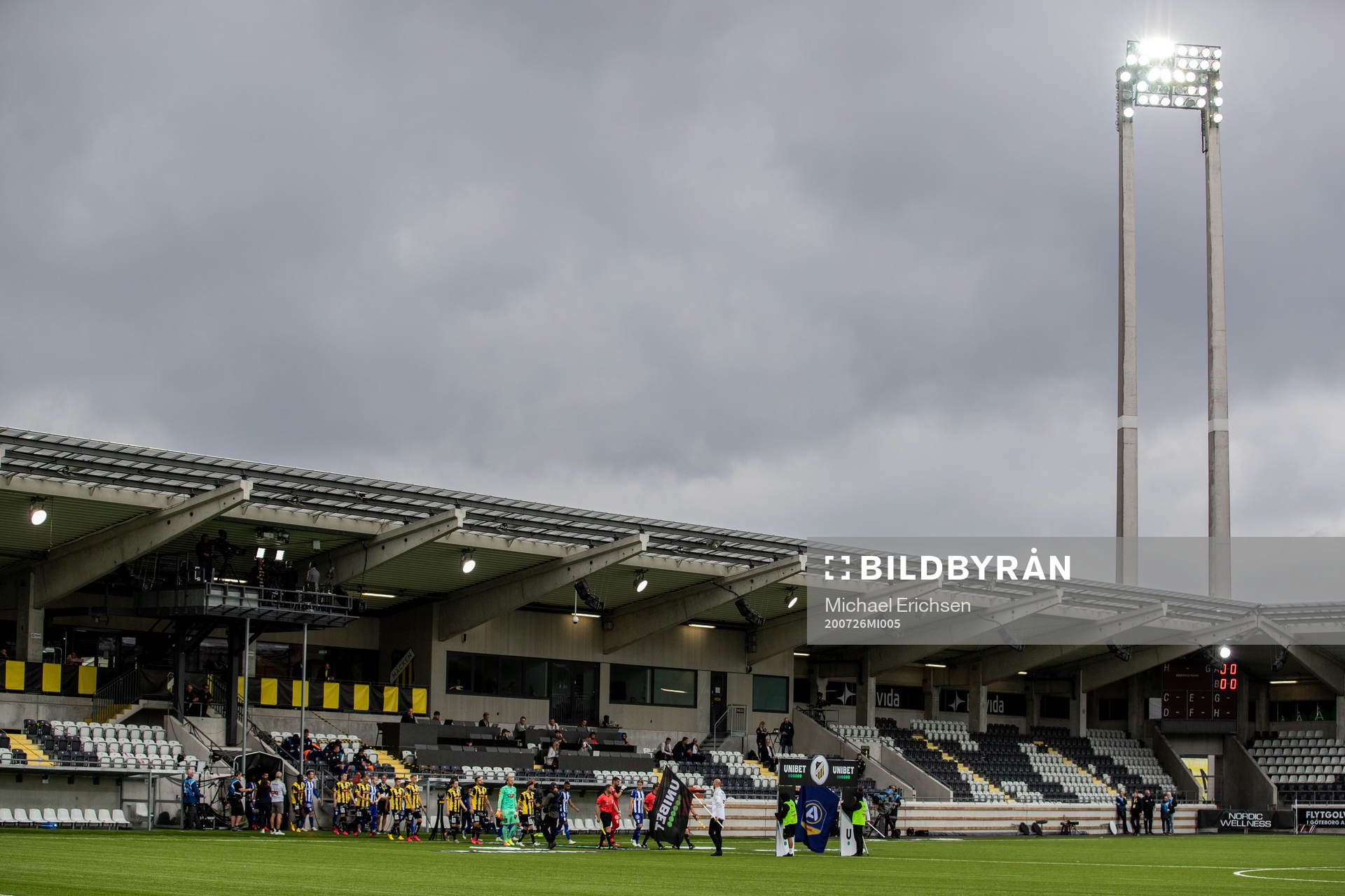 Häckens och IFK Göteborgs spelare gör entré