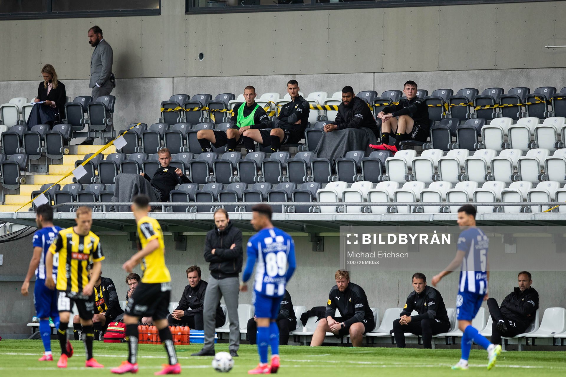 Häckens avbytare på läktaren