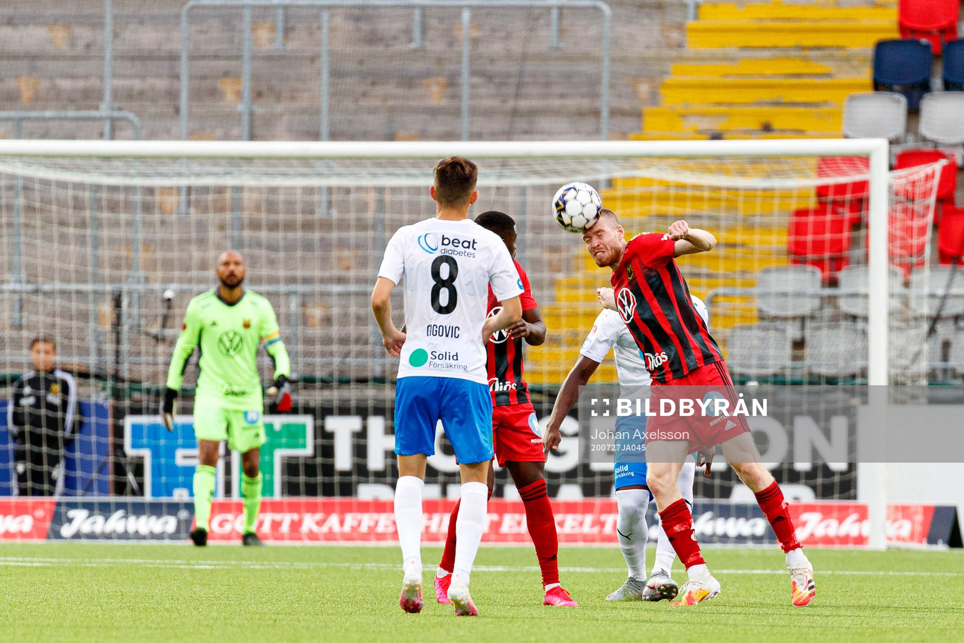 Östersunds Thomas Isherwood  under fotbollsmatchen i Allsvenskan mellan Östersund och Helsingborg den 27 juli 2020 i Östersund.