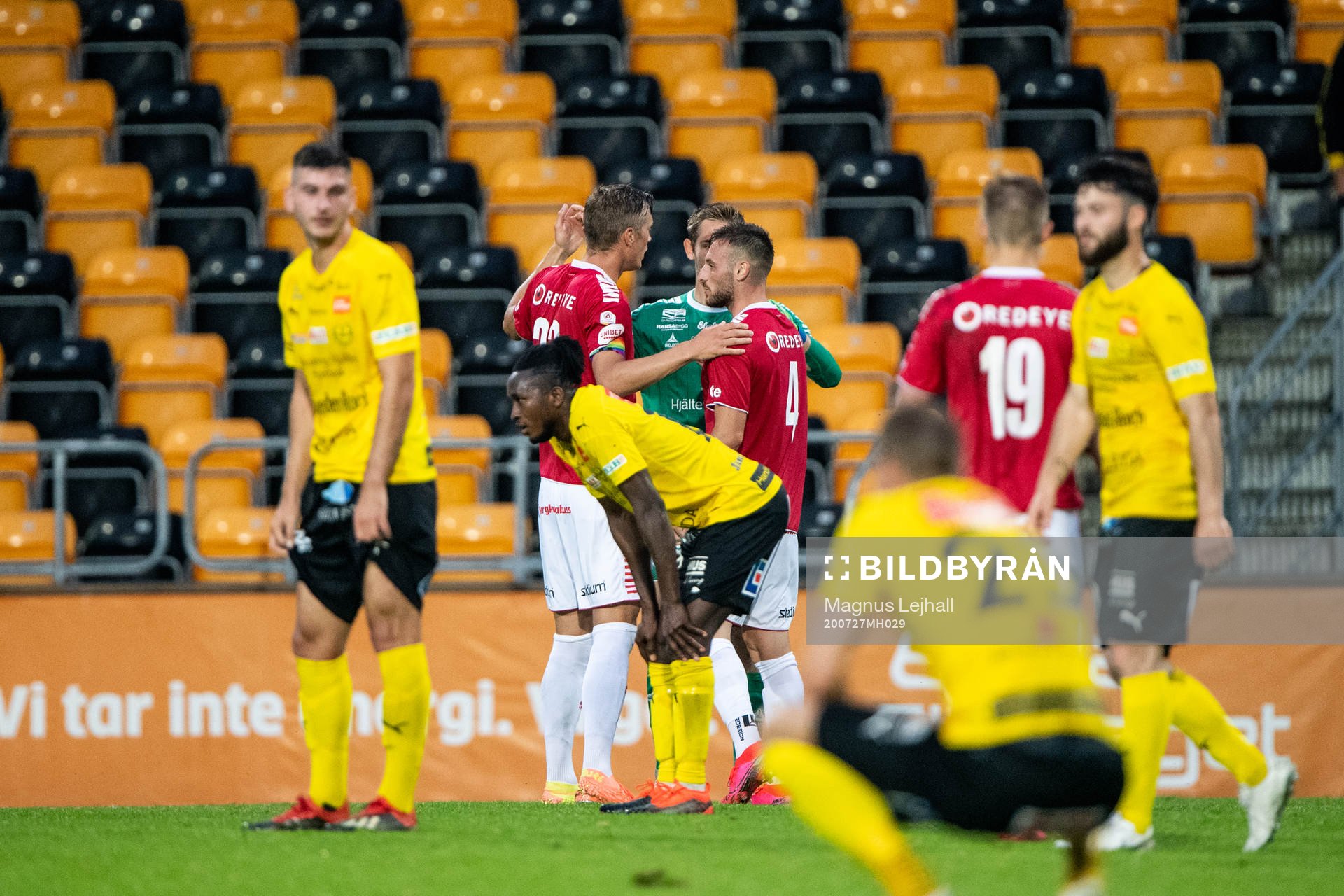 Kalmars spelare jublar