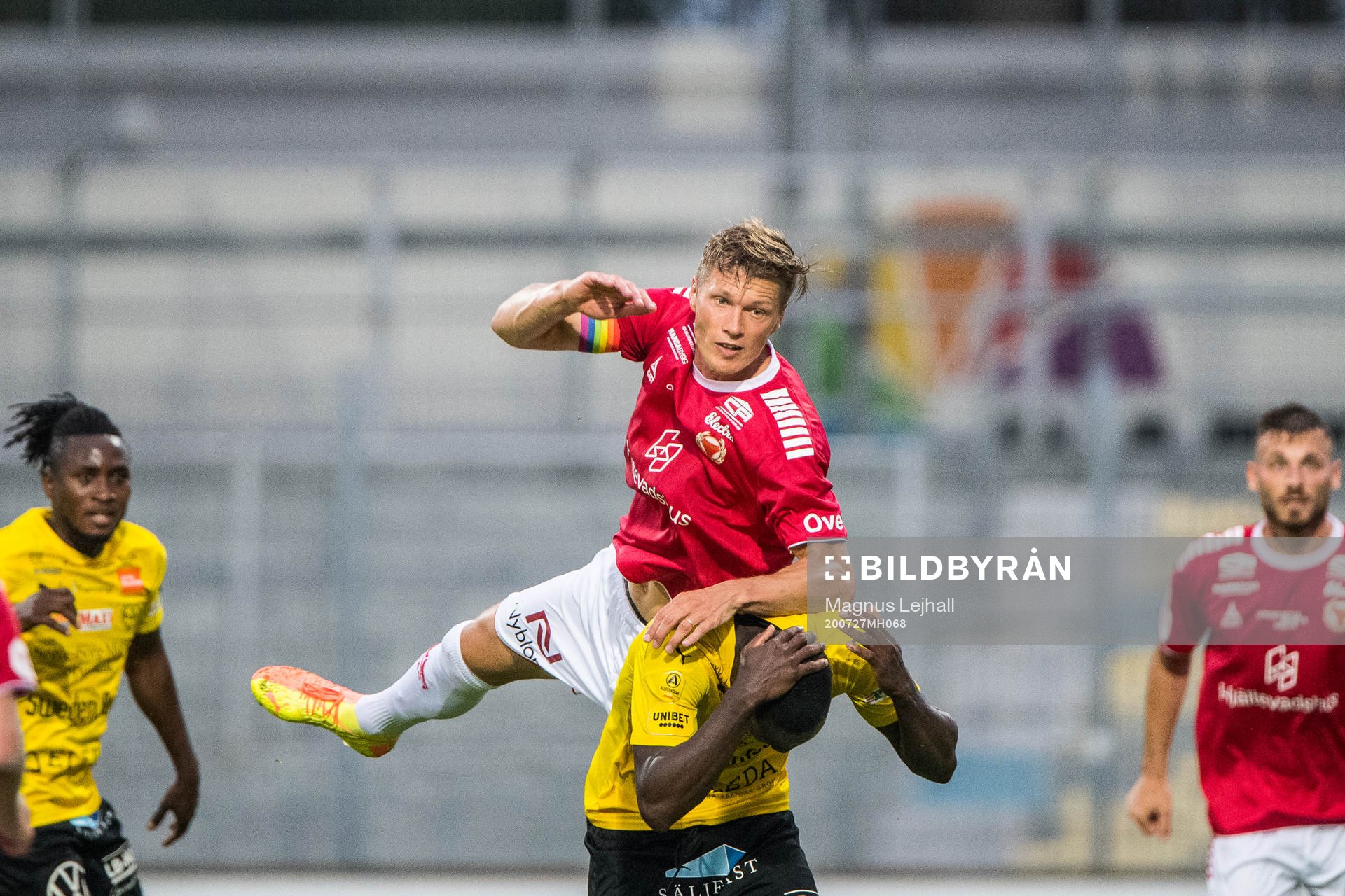 Mjällbys Mamudo Moro  och Kalmars Viktor Elm