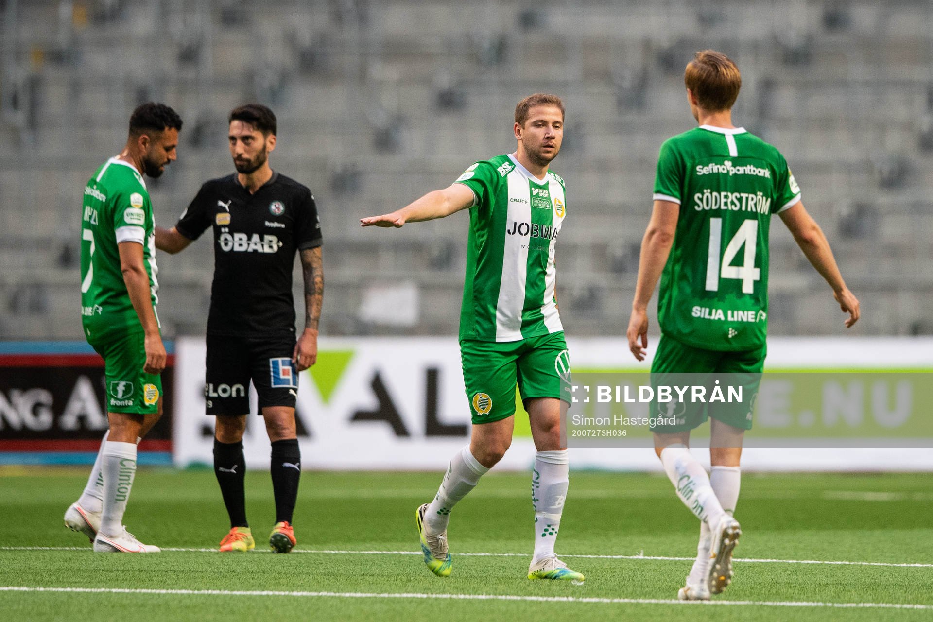Hammarbys Darijan Bojanic och Tim Söderström jublar